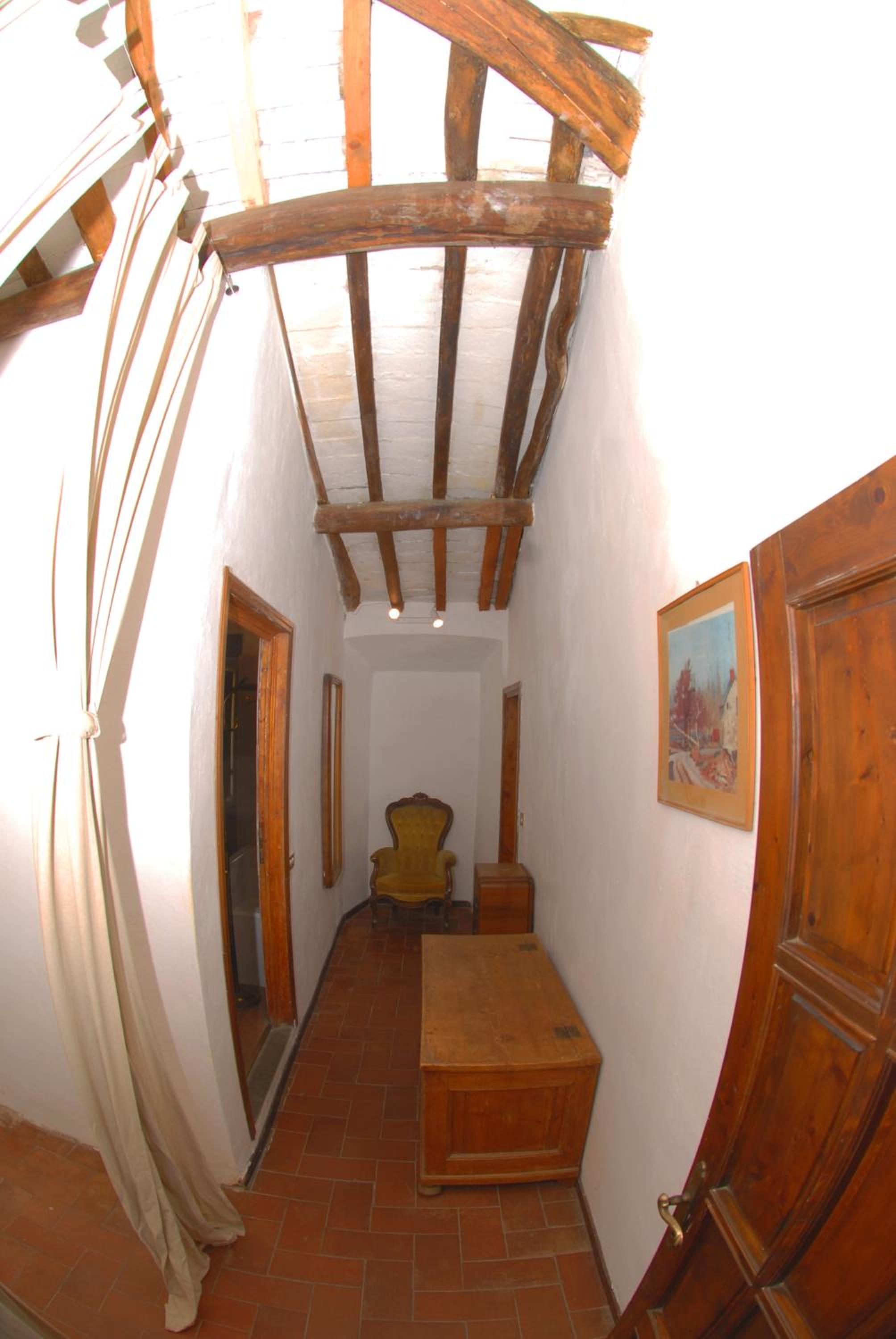 Photo 56