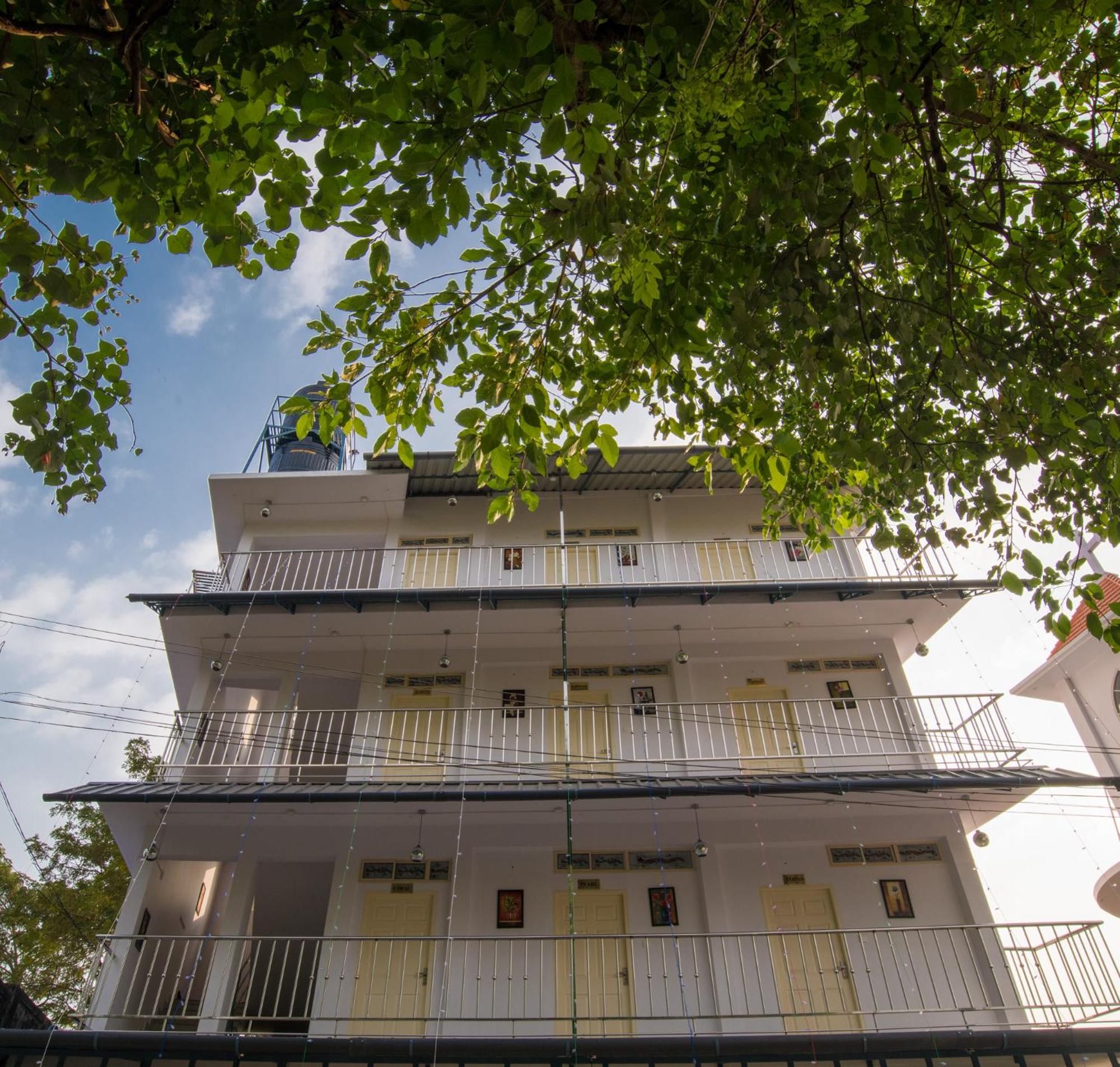 Cochin Vacations - Gems 9 Airport Hotel - Property Image 2