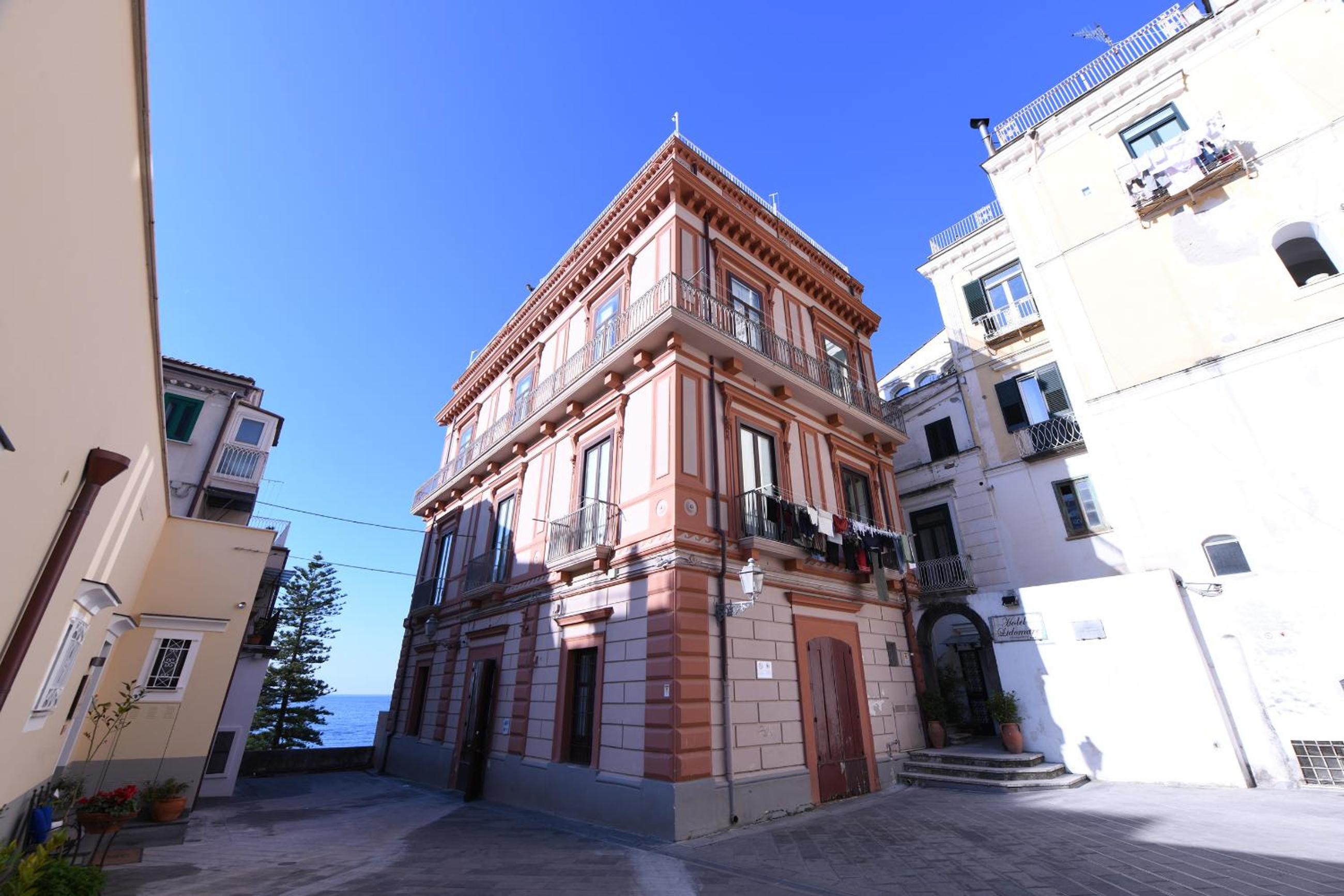 Hotel Amalfitano Apartments - Image 1