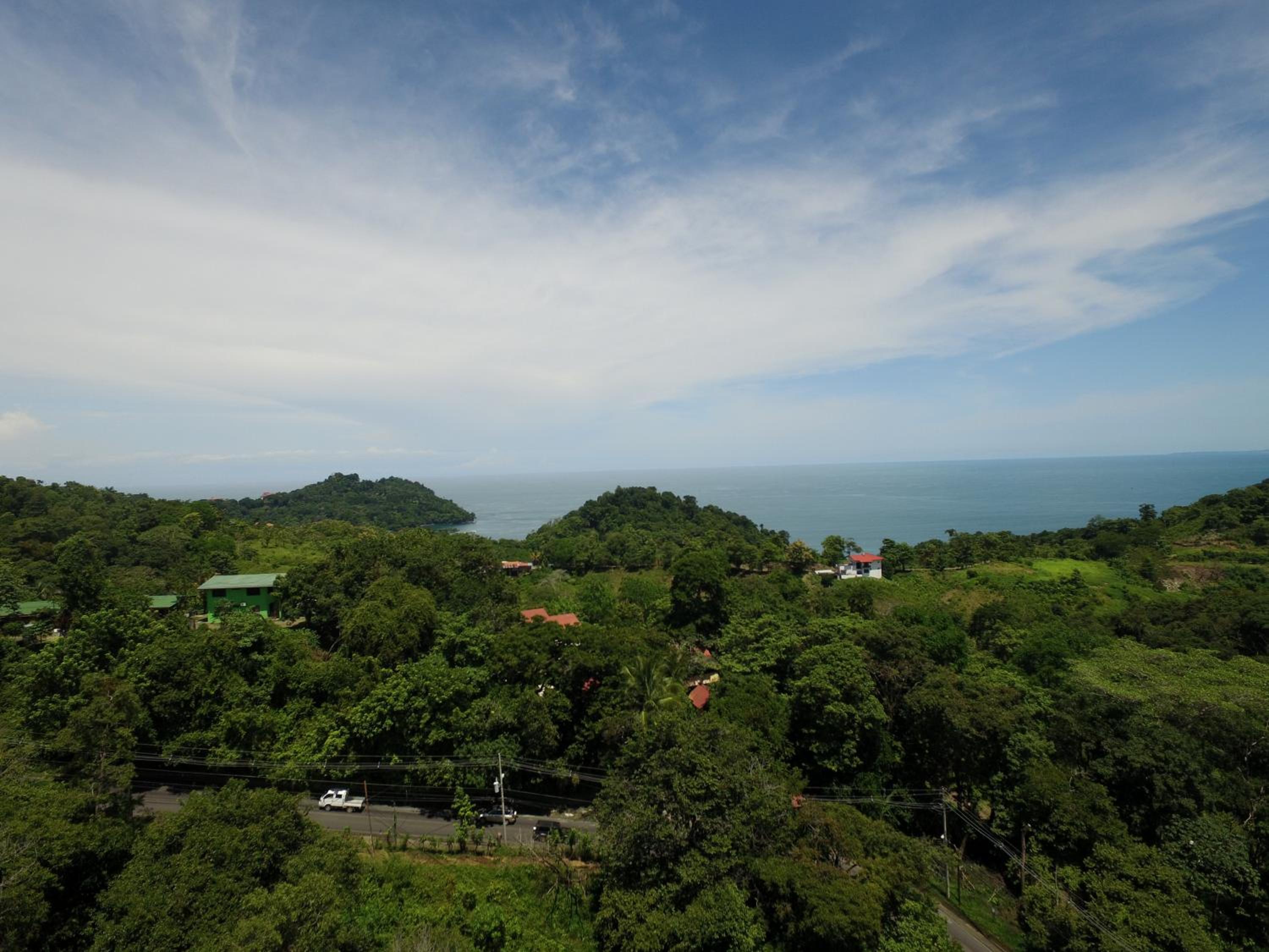 Teva Hotel & Jungle Reserve
