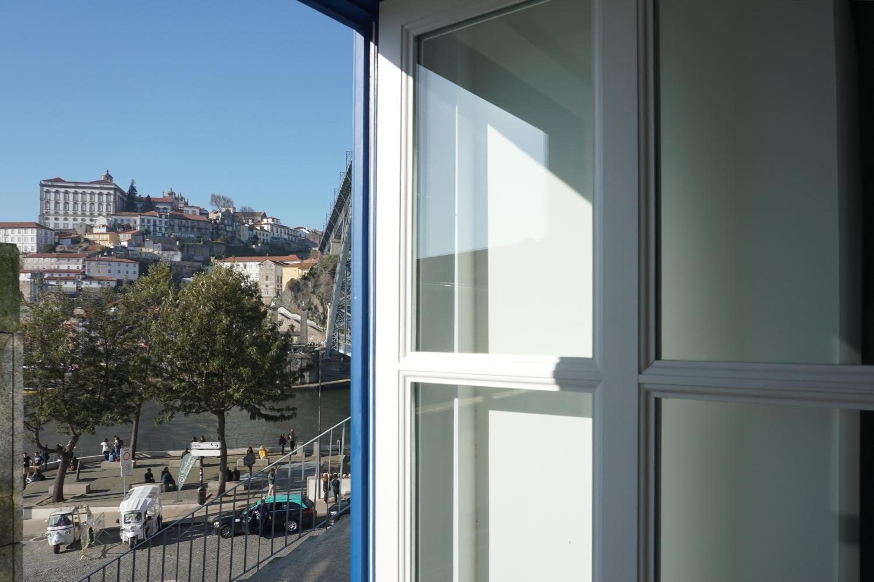 Porto View by Patio 25 view 2