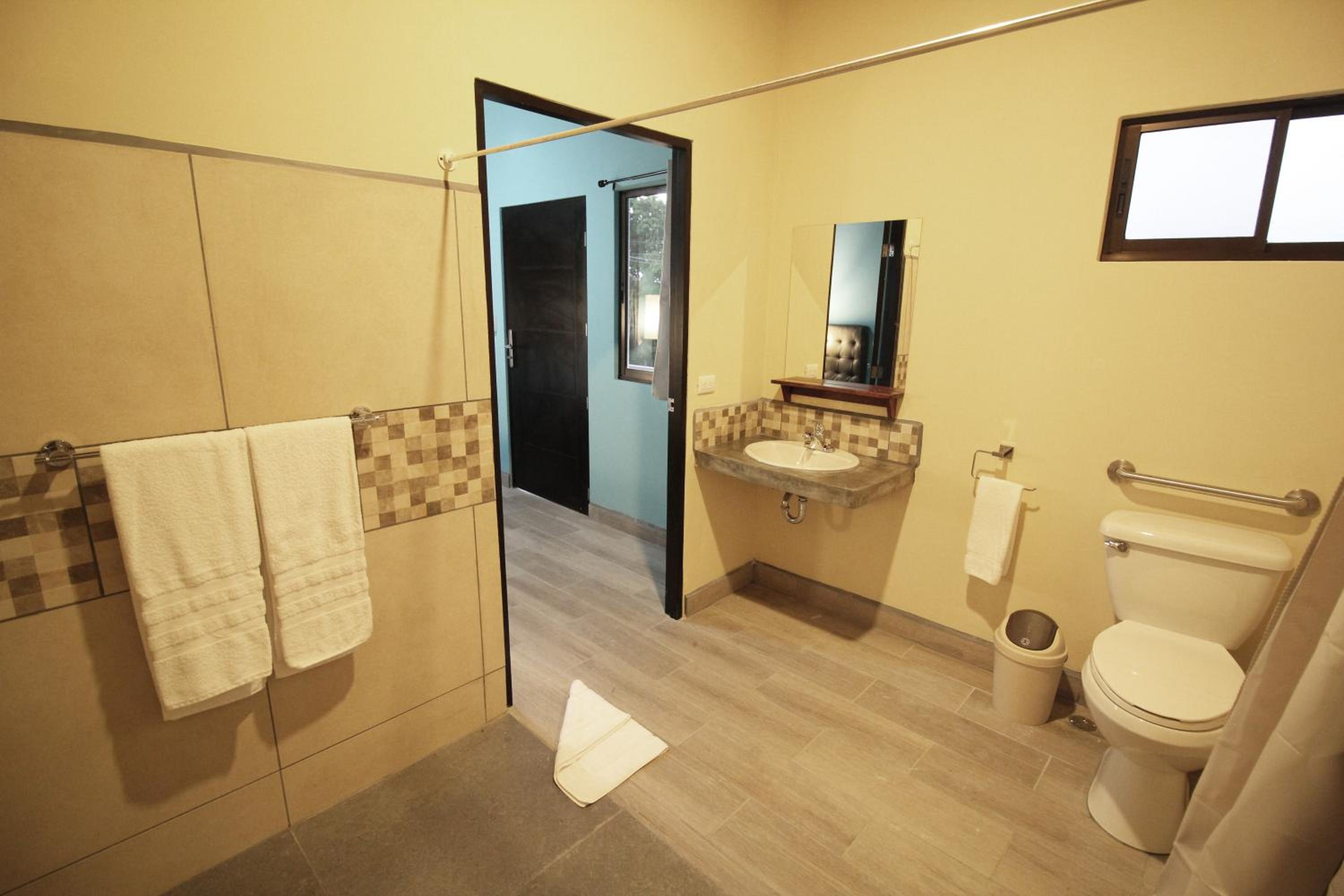 Teva Hotel & Jungle Reserve