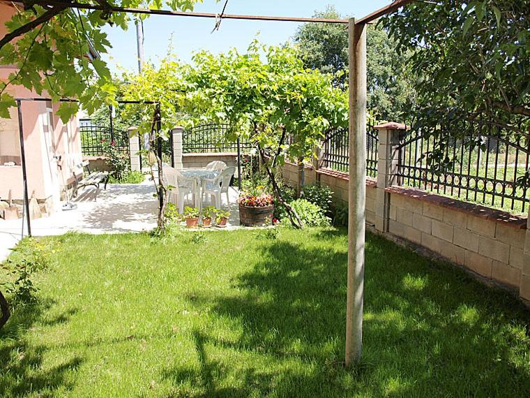 Nadya Holiday Home