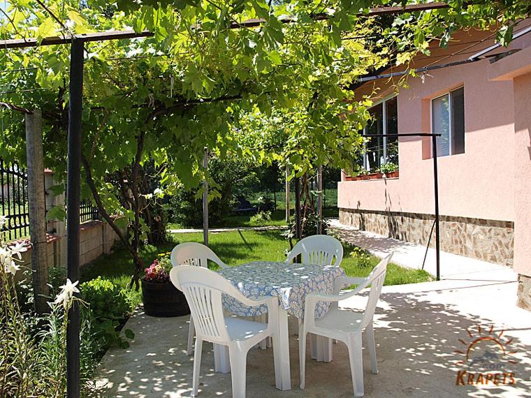 Nadya Holiday Home