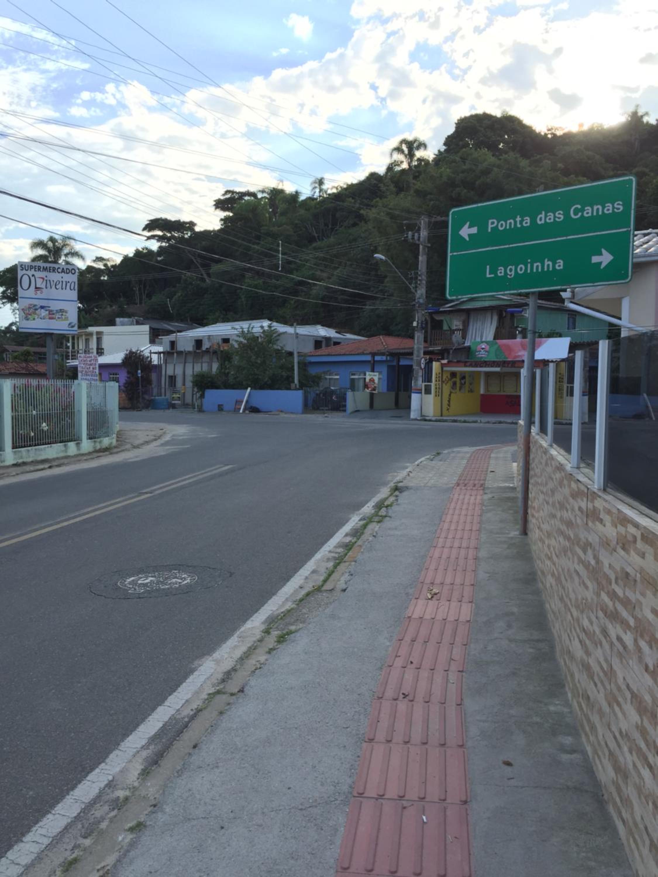 Apto 2 Quartos com Ar a 200m da Praia