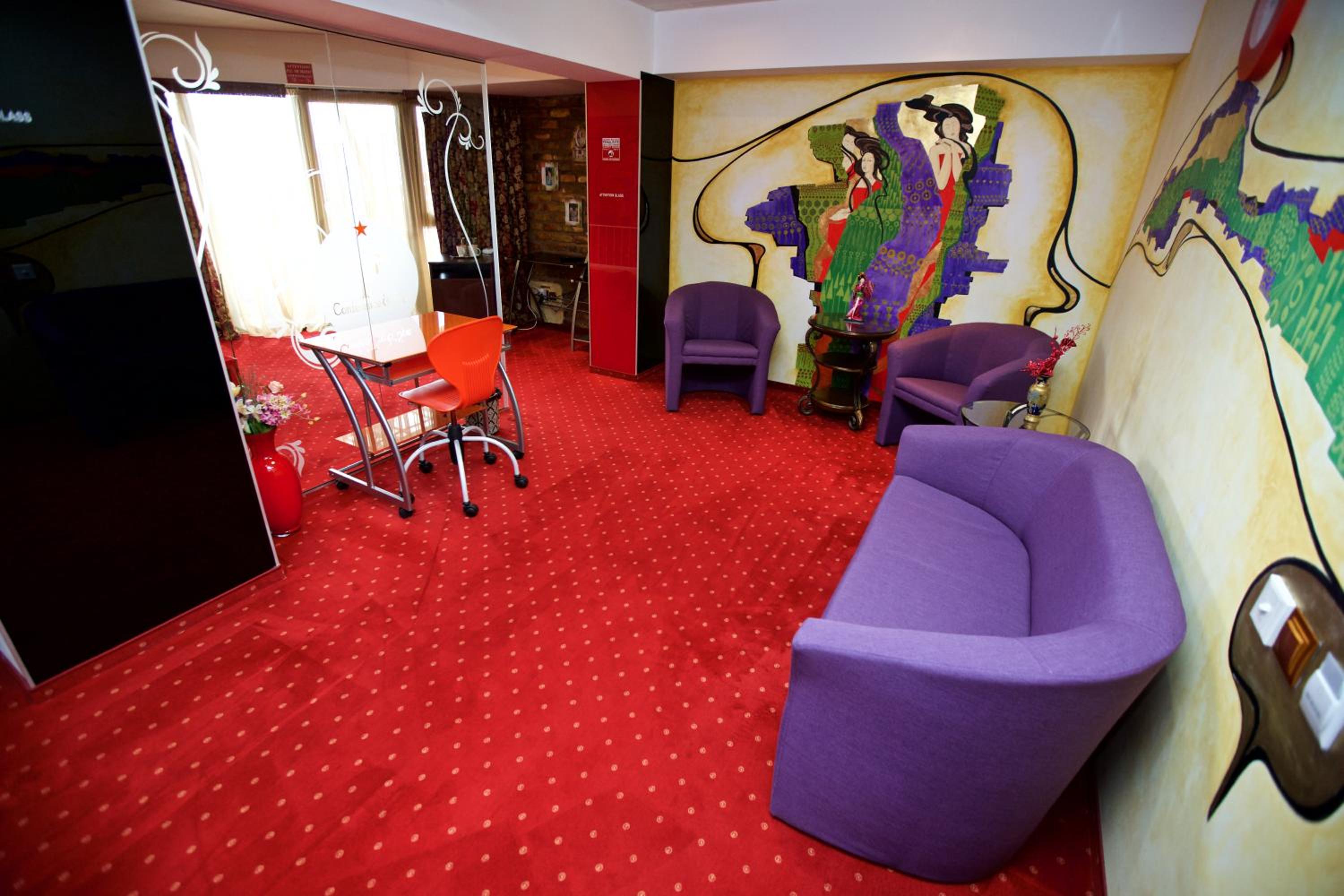 LEGENDS Chambers by Grand Pier Boutique