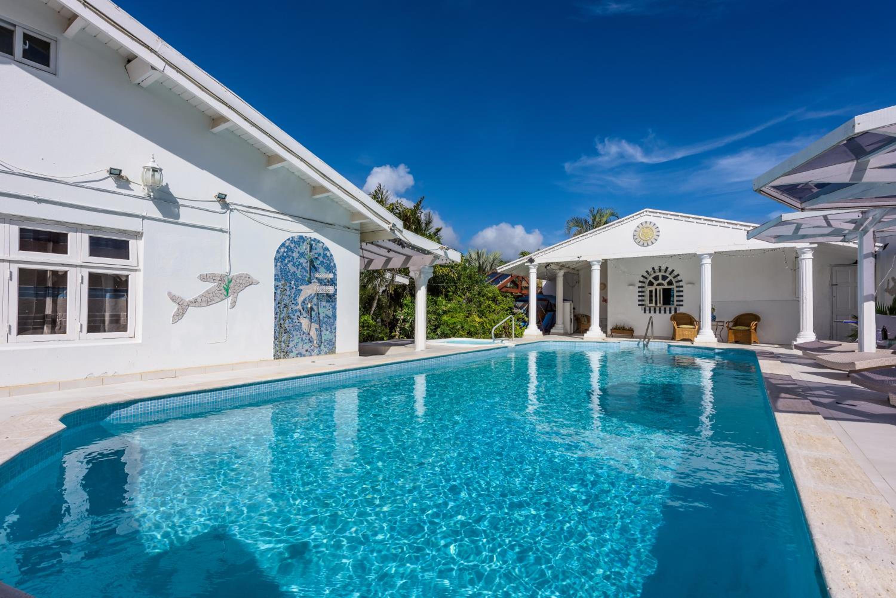 Sunflower Villa Studios