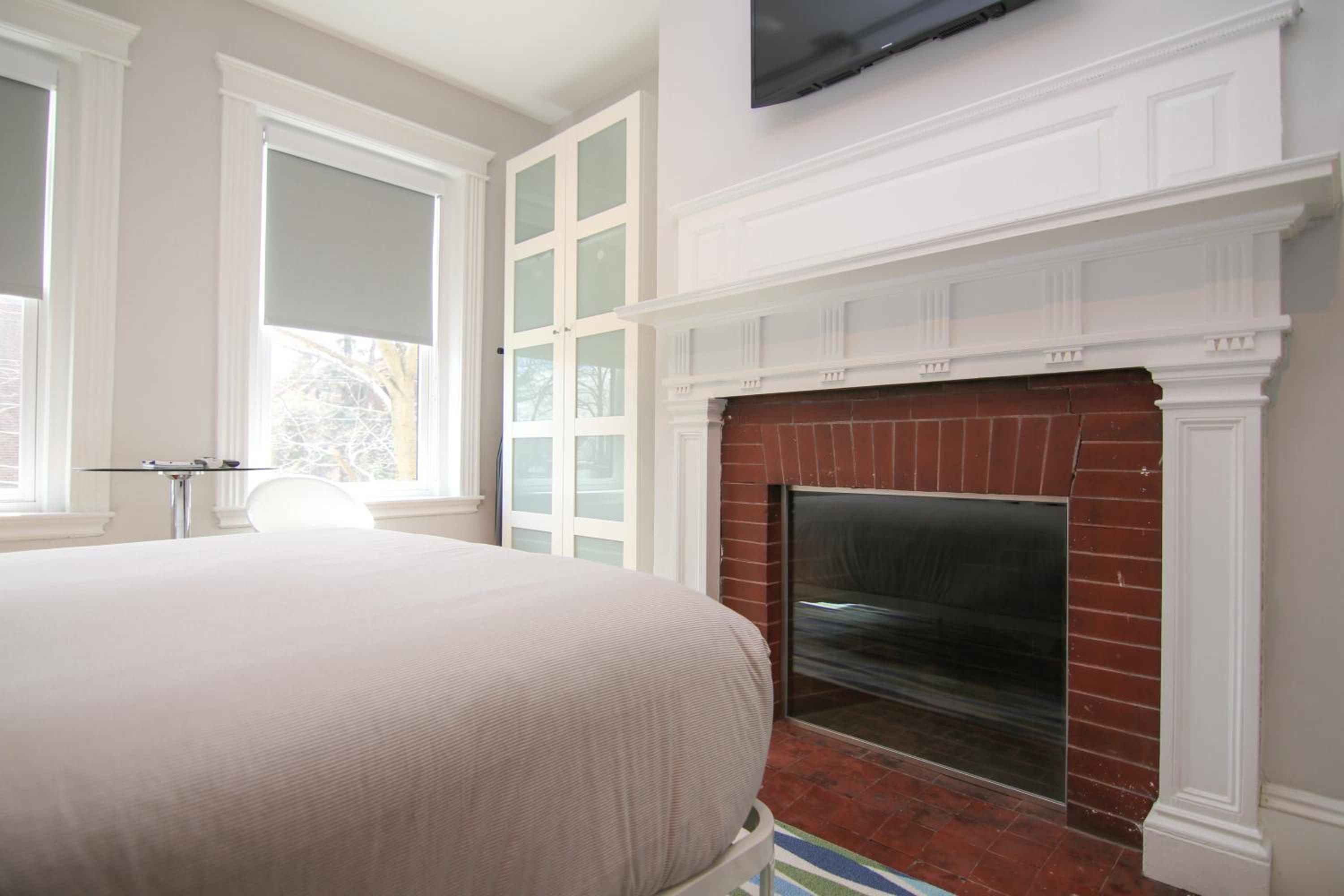 A Stylish Stay w/ a Queen Bed, Heated Floors.. #29 view 4