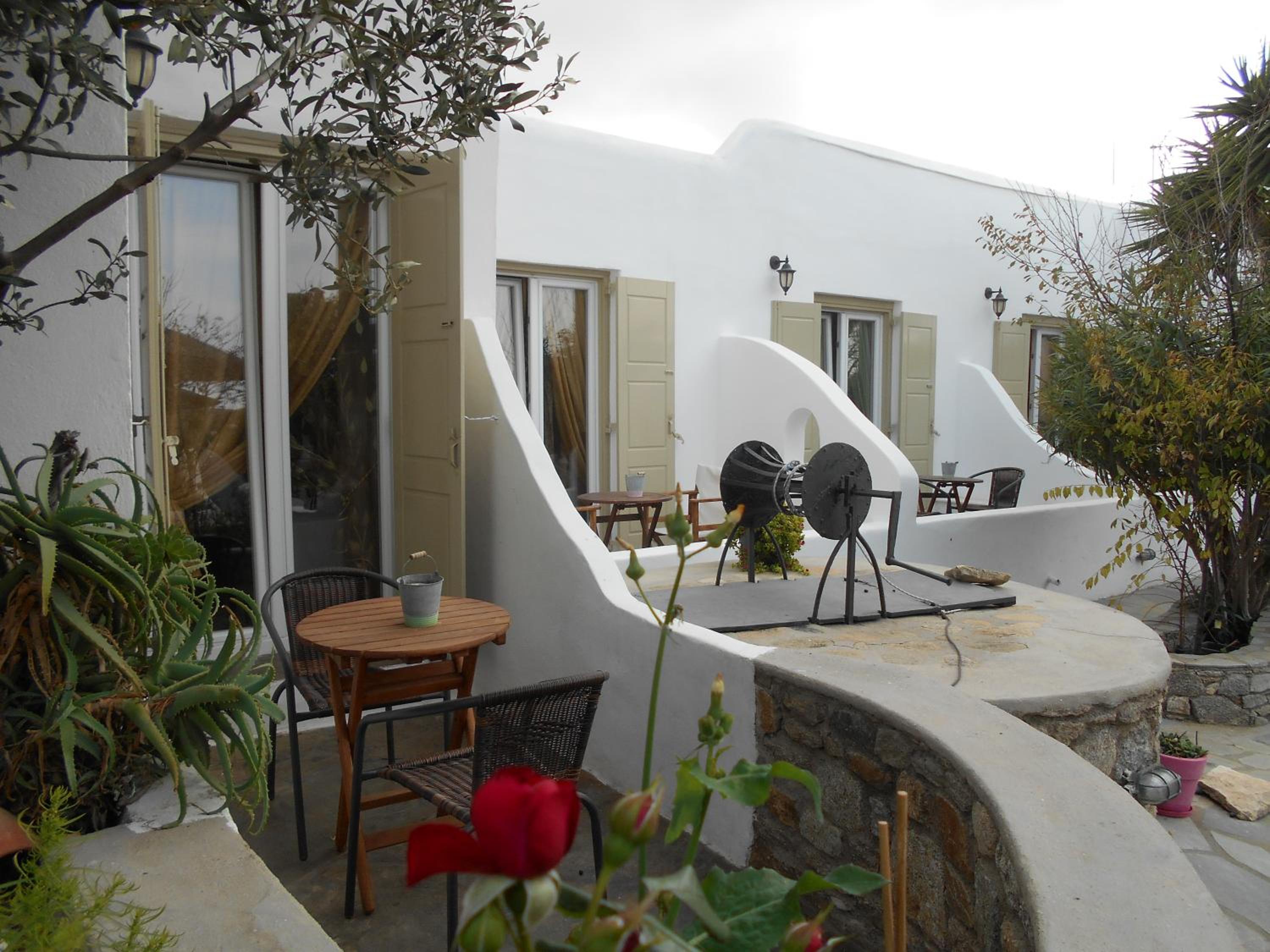 La Veranda of Mykonos Traditional Guesthouse view 4