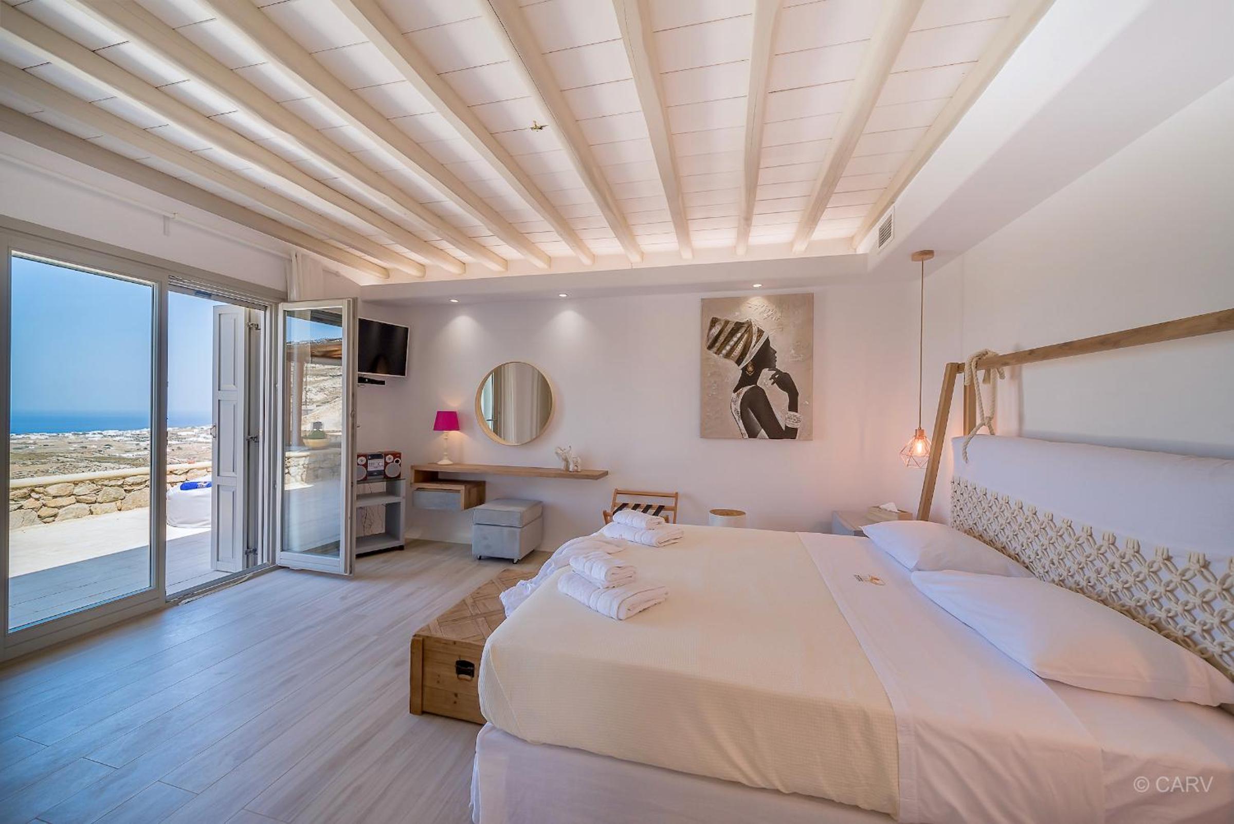 Hyperion Villa by LLB Mykonos