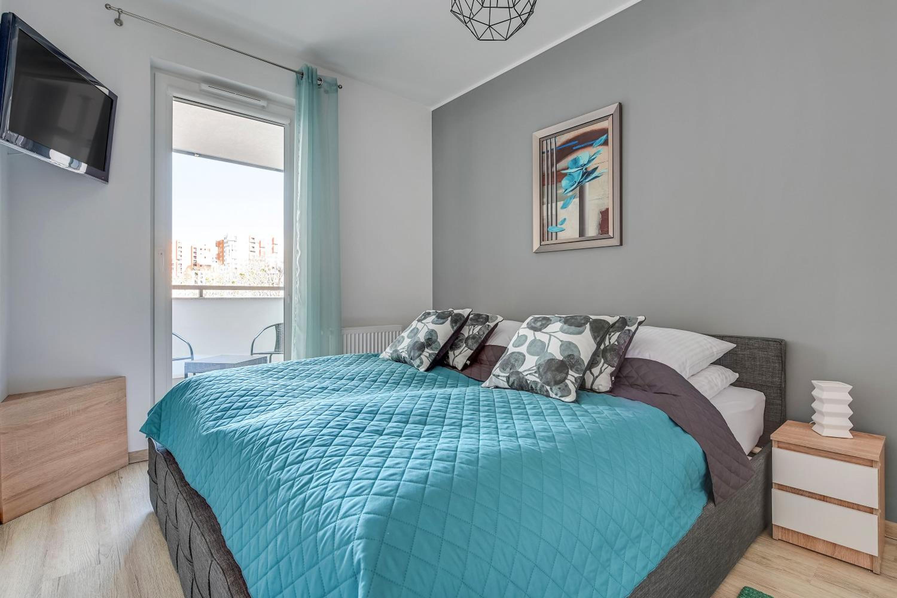 Platinium Spectrum Apartment view 3