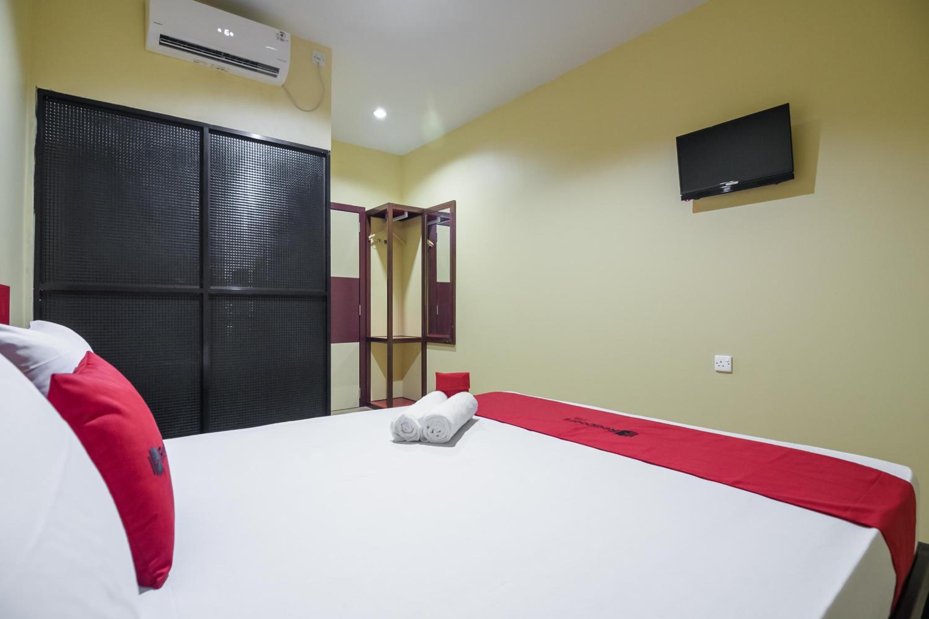 RedDoorz @ Batu Aji Batam 2 view 5