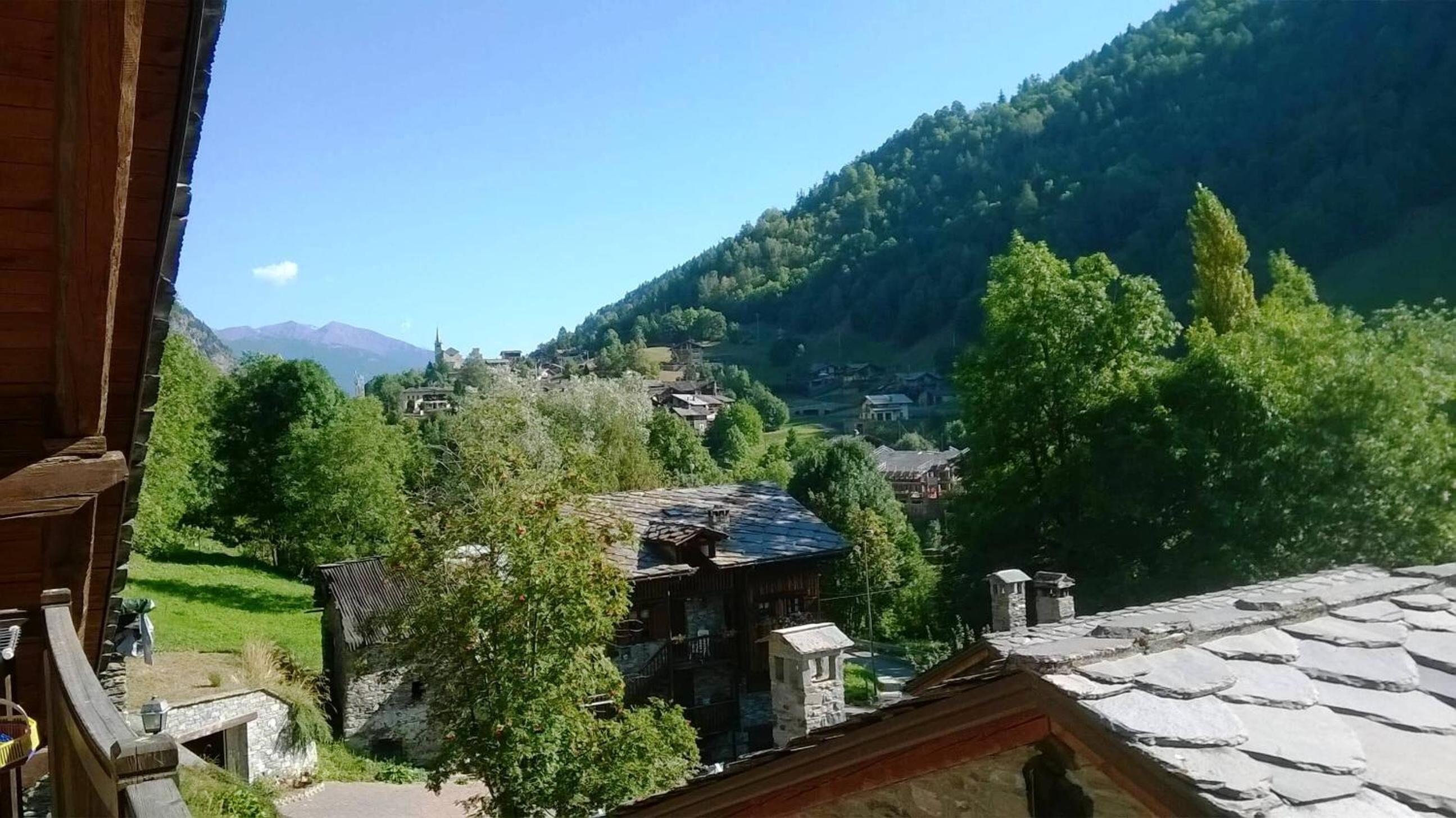 Case Gran Paradiso Rhemes Saint Georges view 3