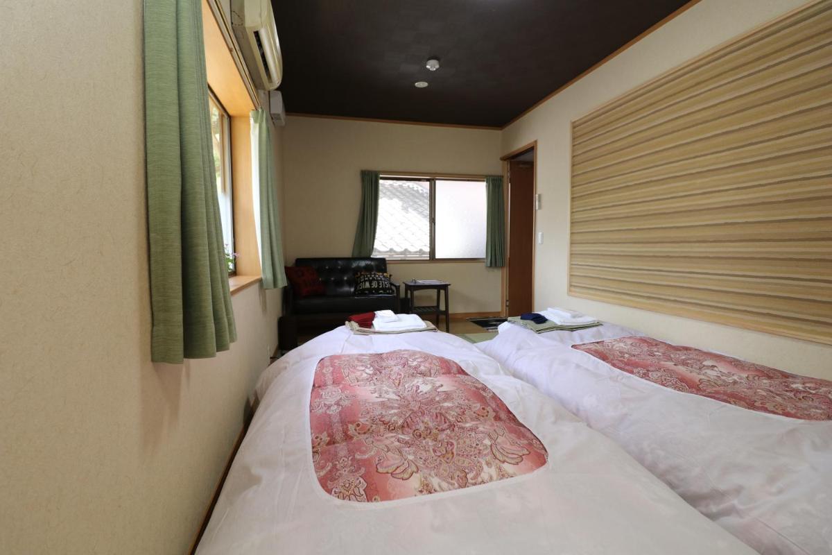 Guest House Motomiya view 2