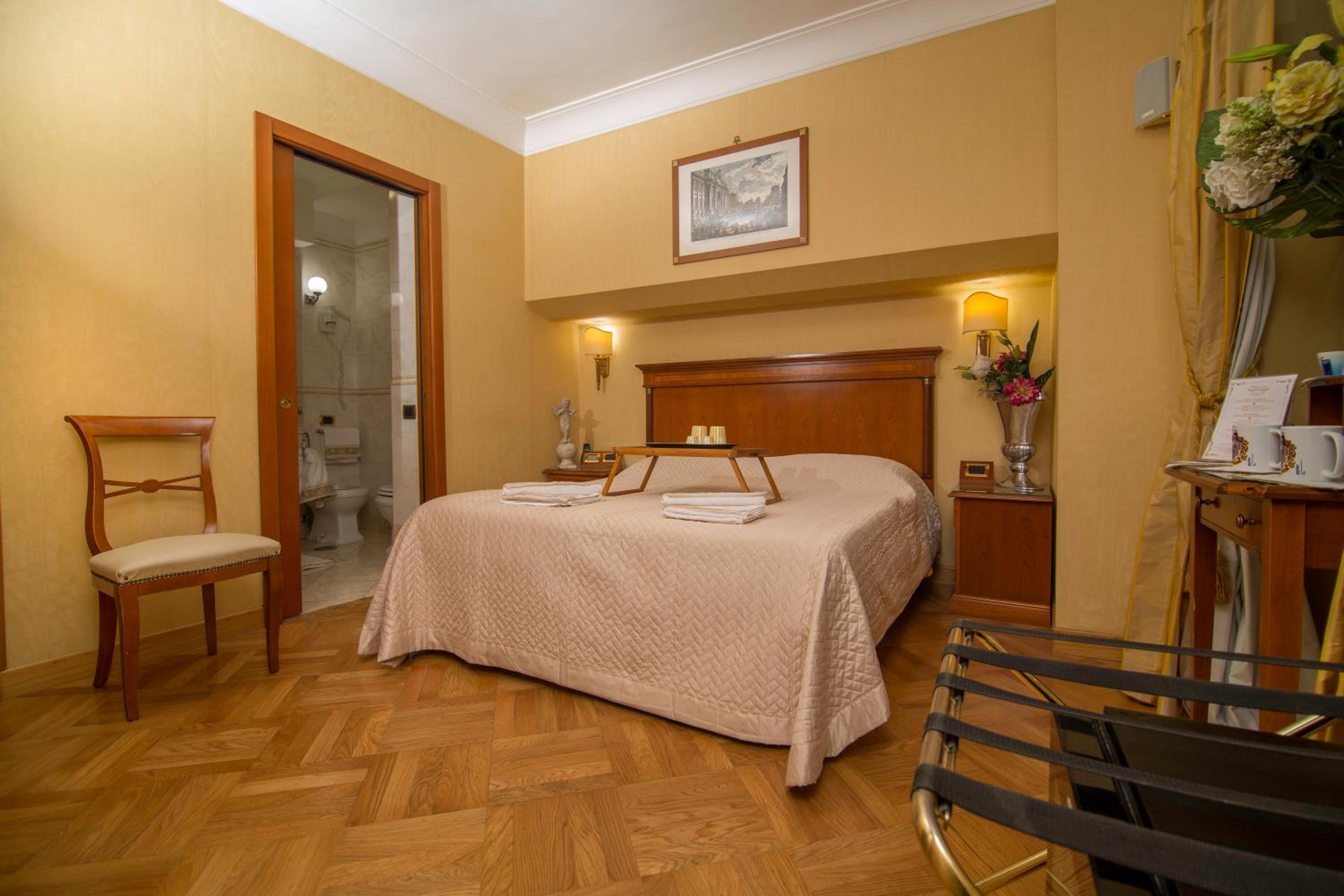 Luxury Rooms H 2000 Roma 3