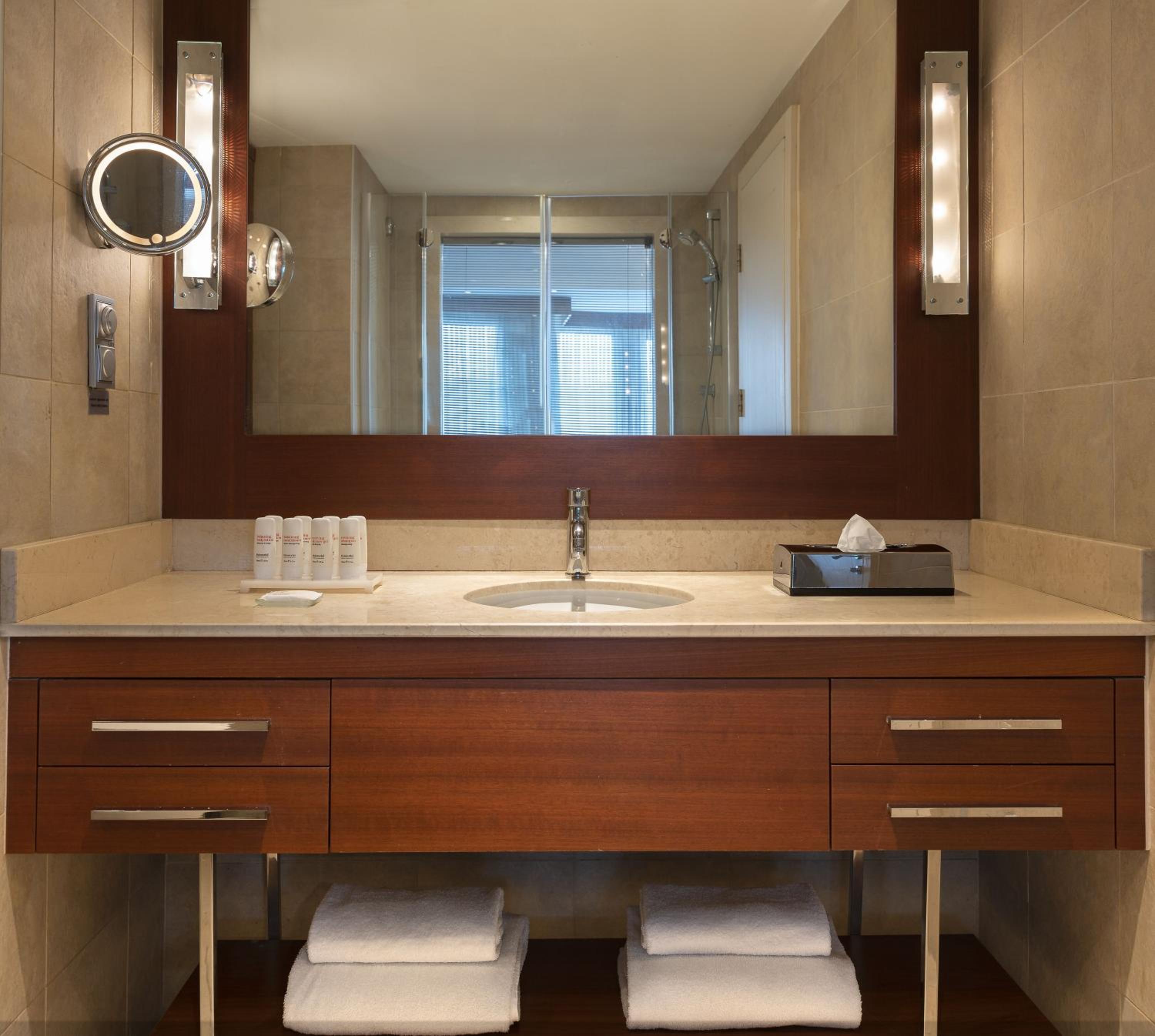 Radisson Blu Bosphorus Hotel - Image 47