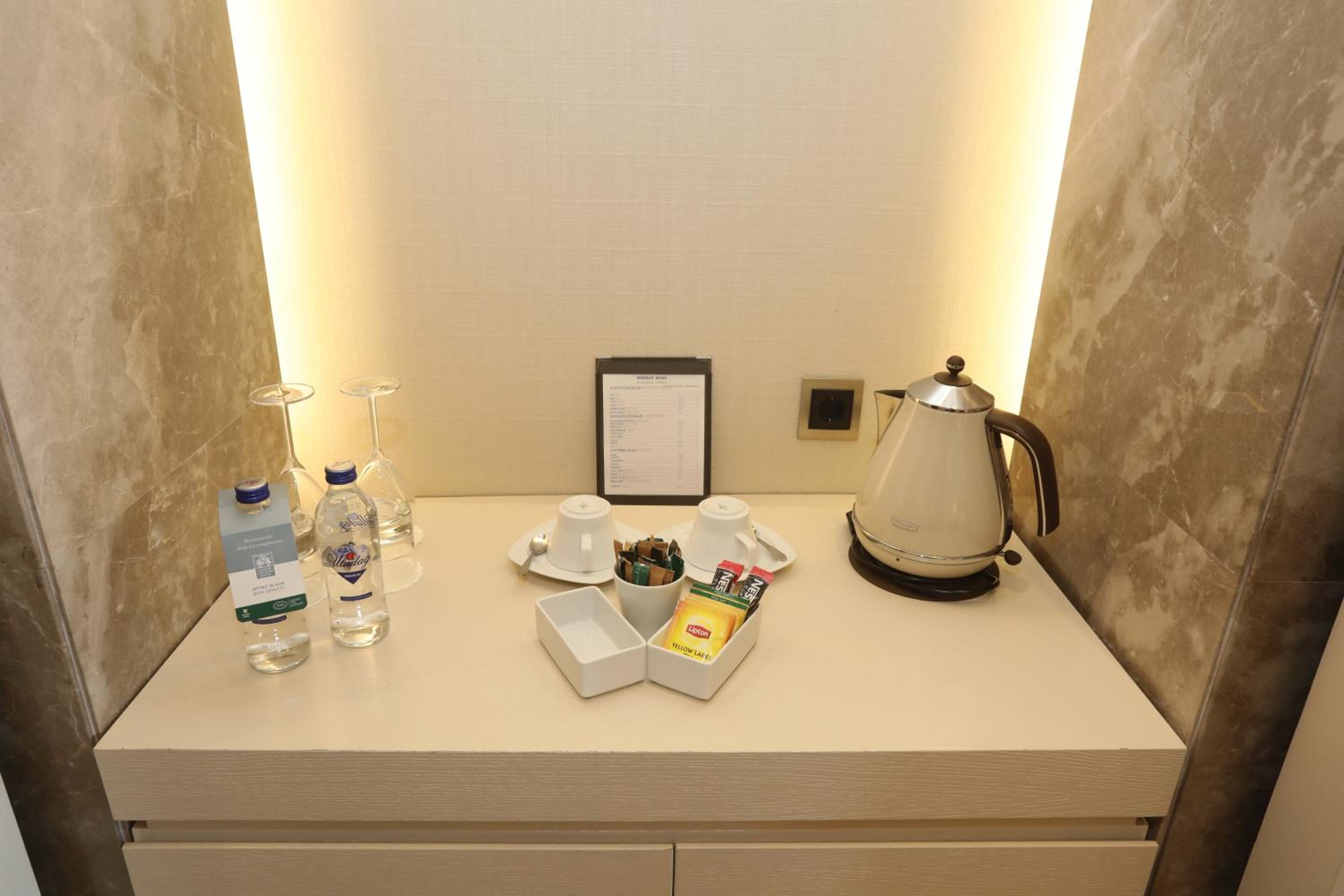 Kemer Country Otel İstanbul - Image 34