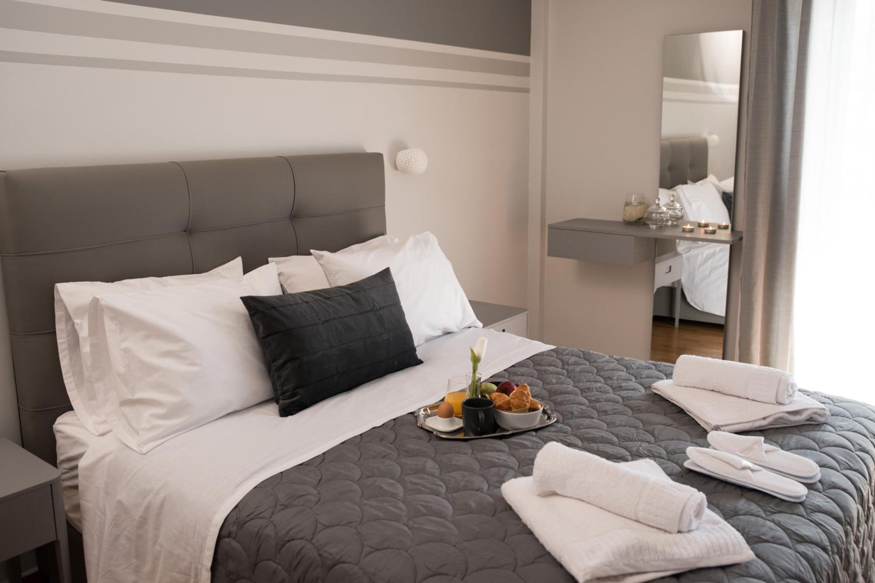 AT.thea ATHENS BOUTIQUE APARTMENTS