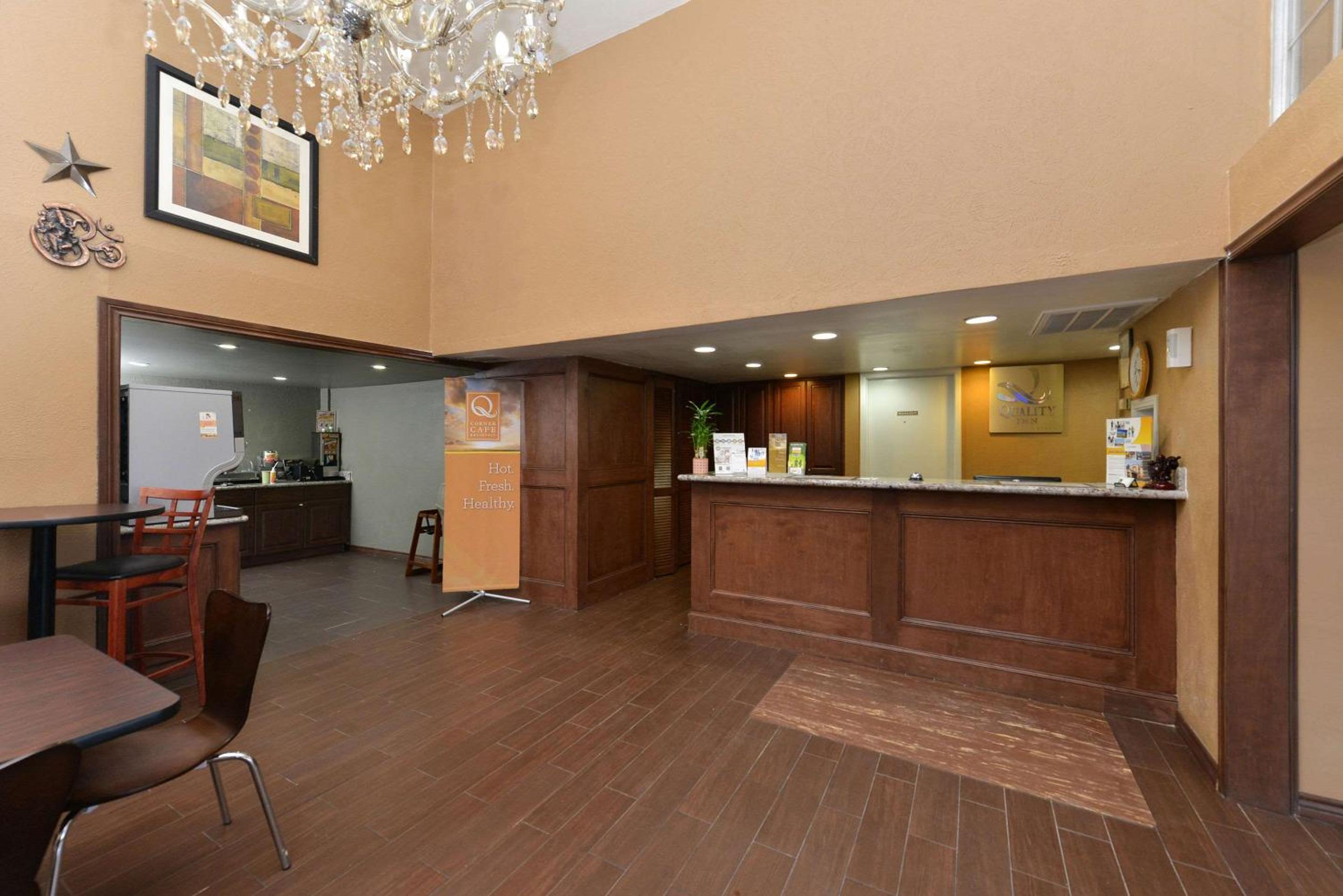 Quality Inn Gonzales
