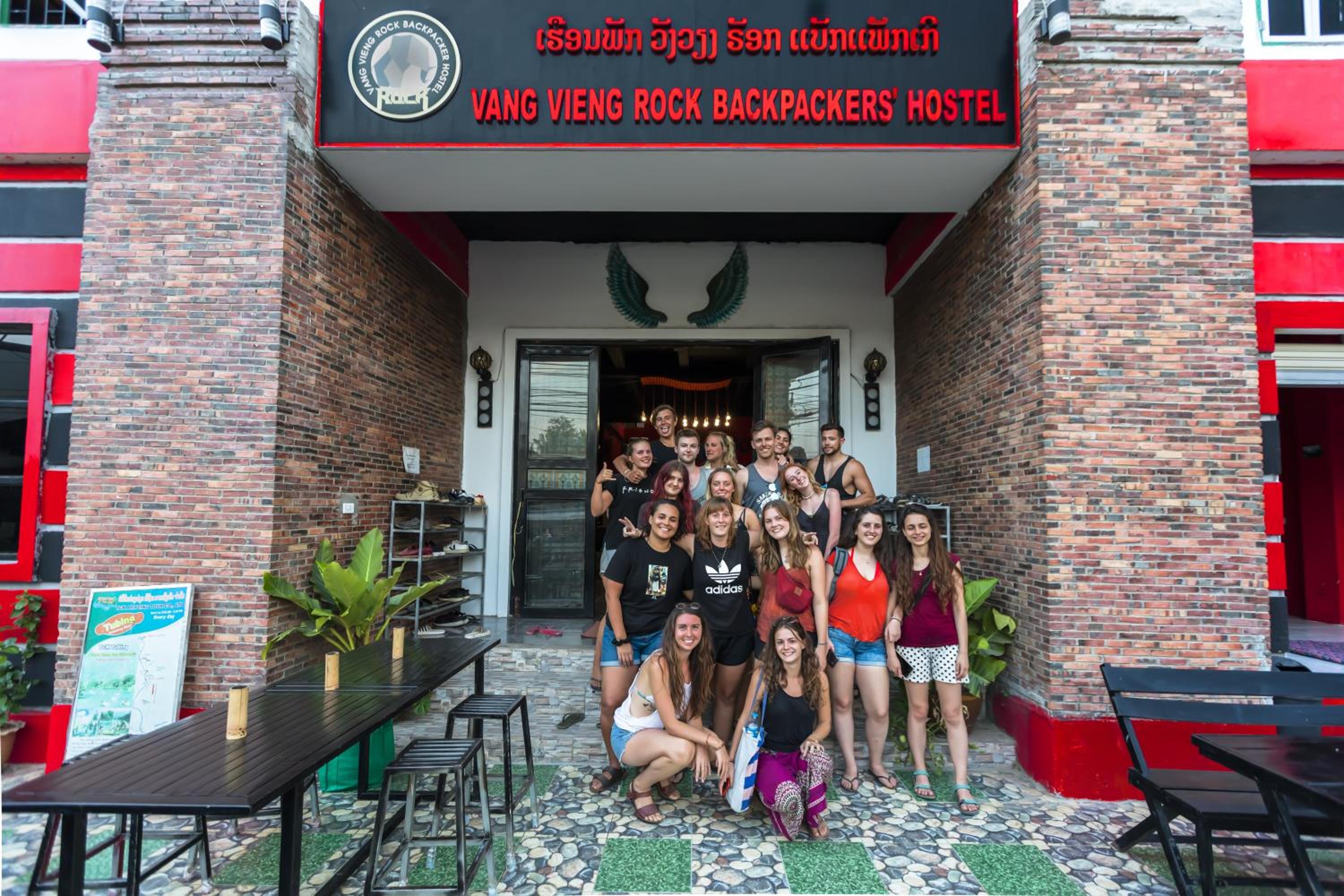 Vangvieng Rock Backpacker Rooftop Hostel