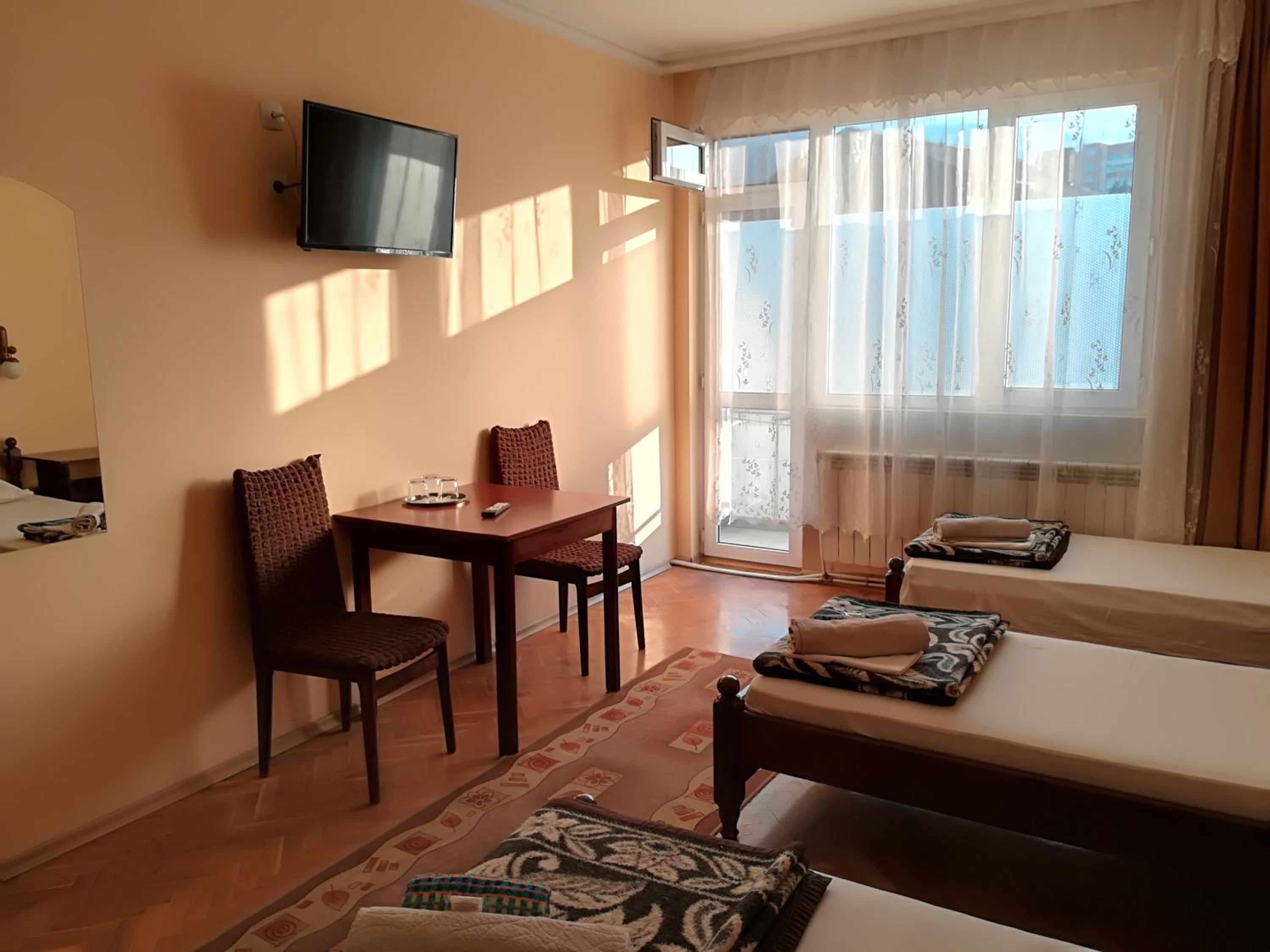 Family Hotel 