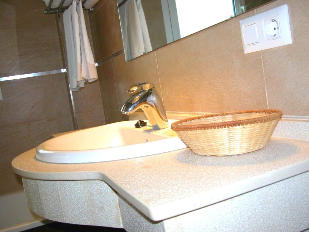Apartamentos Guga RTA A CA 00267 AT Edif Complejo 2 Llaves Playa view 5