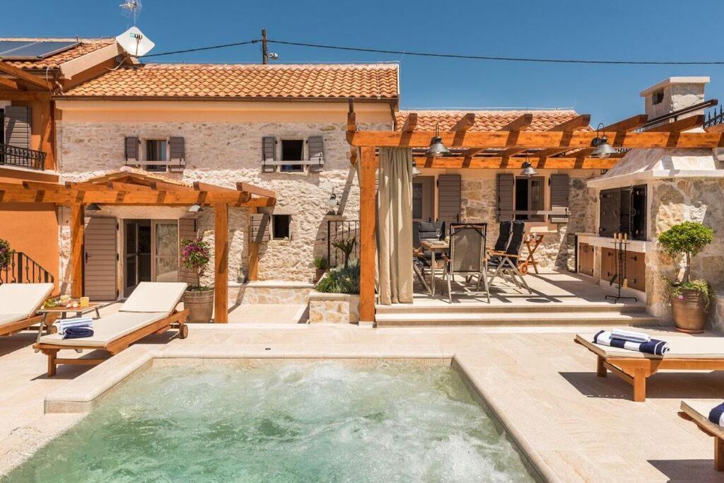 Villa Hirundo Rustica