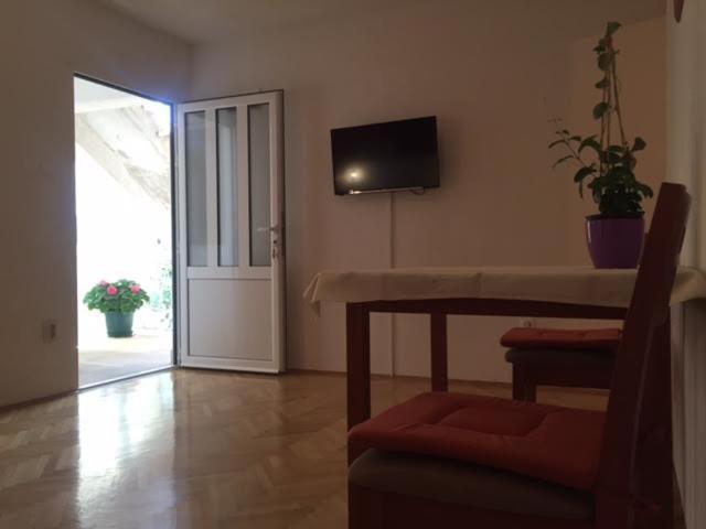 Photo 38