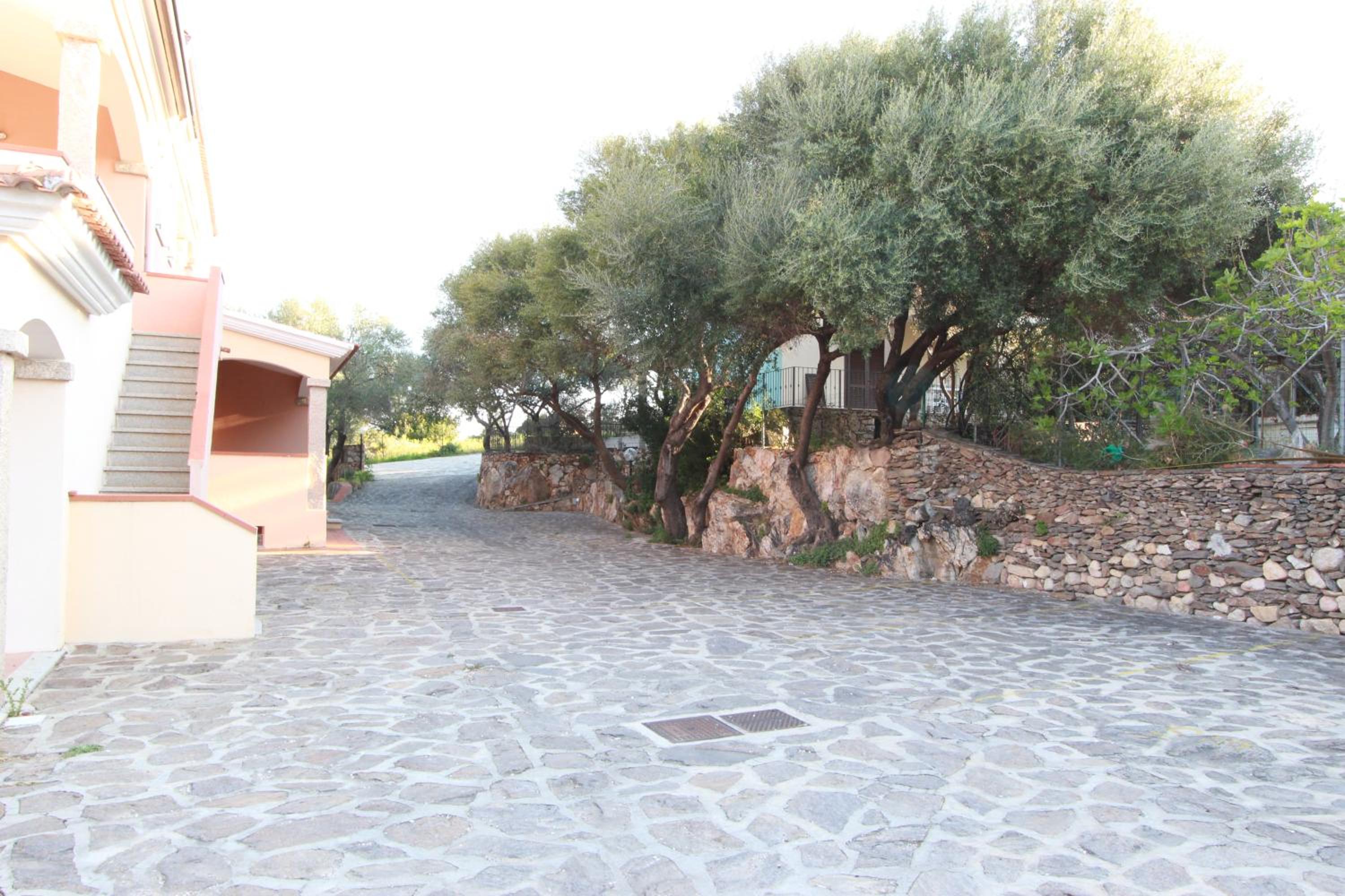 Residence La Funtana view 3