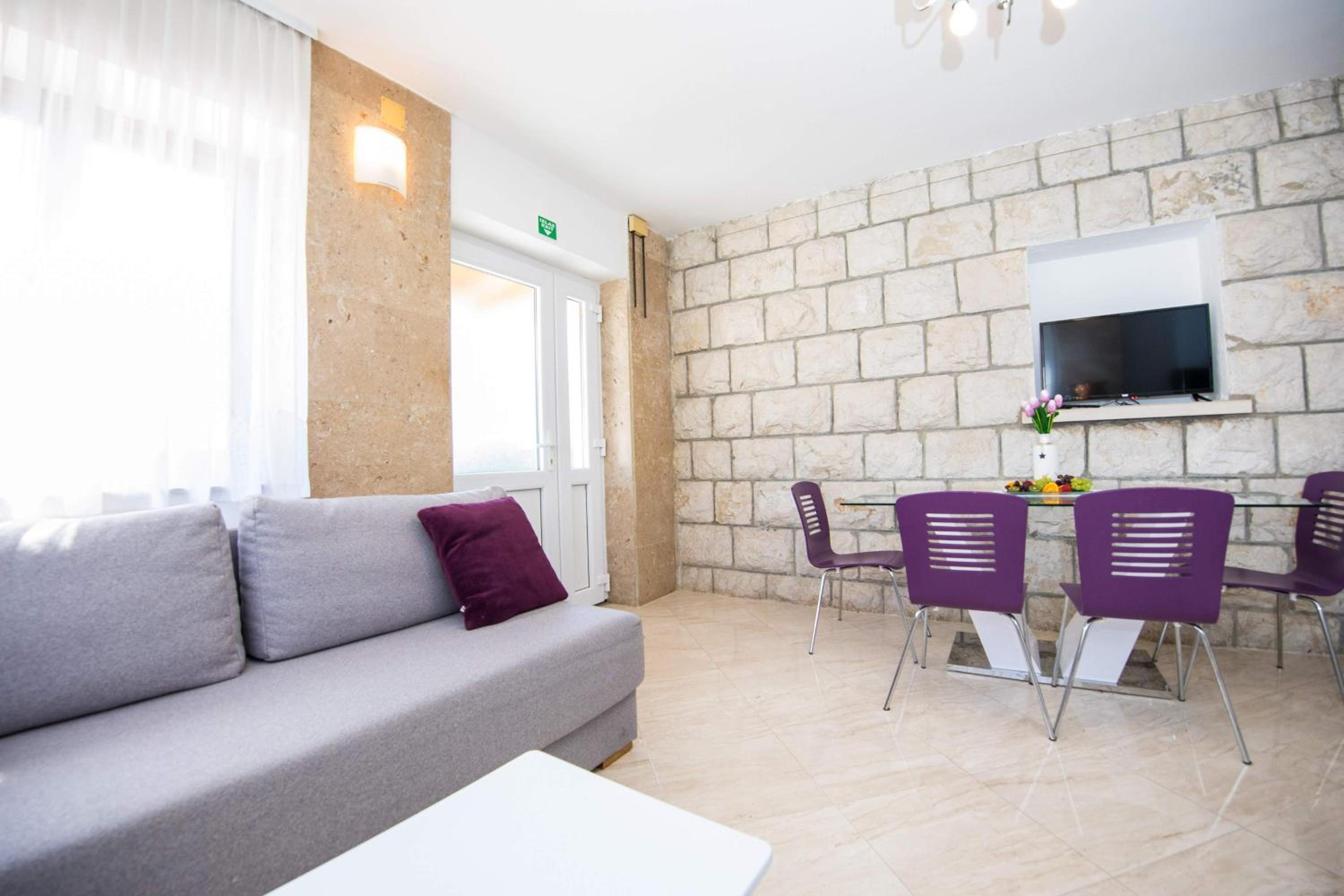Apartments Nada
