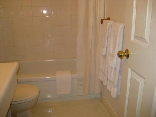 Canterbury Inn - Property Image 3