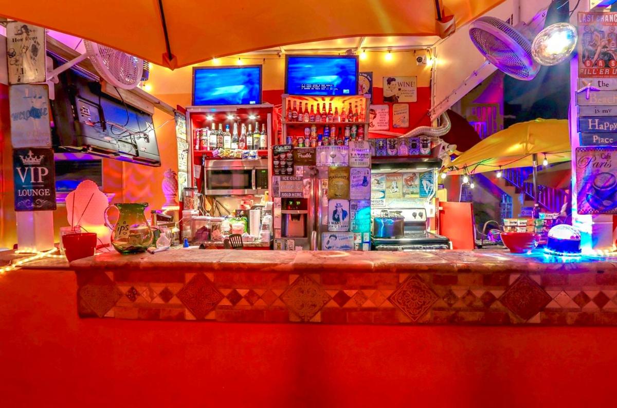 bar