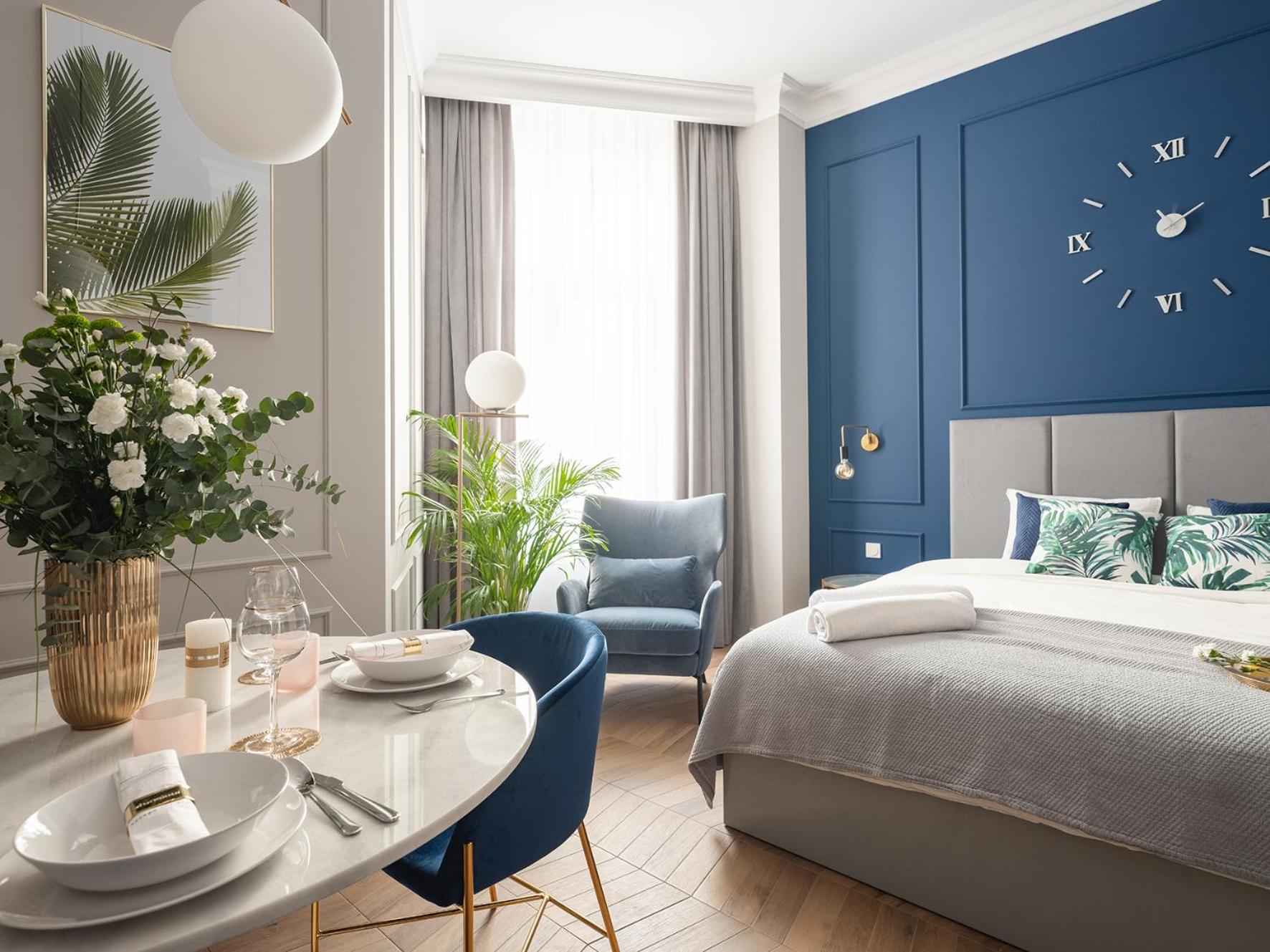 Luxury Gold Cracow City Centre 3min Main Sq Old Town view 5