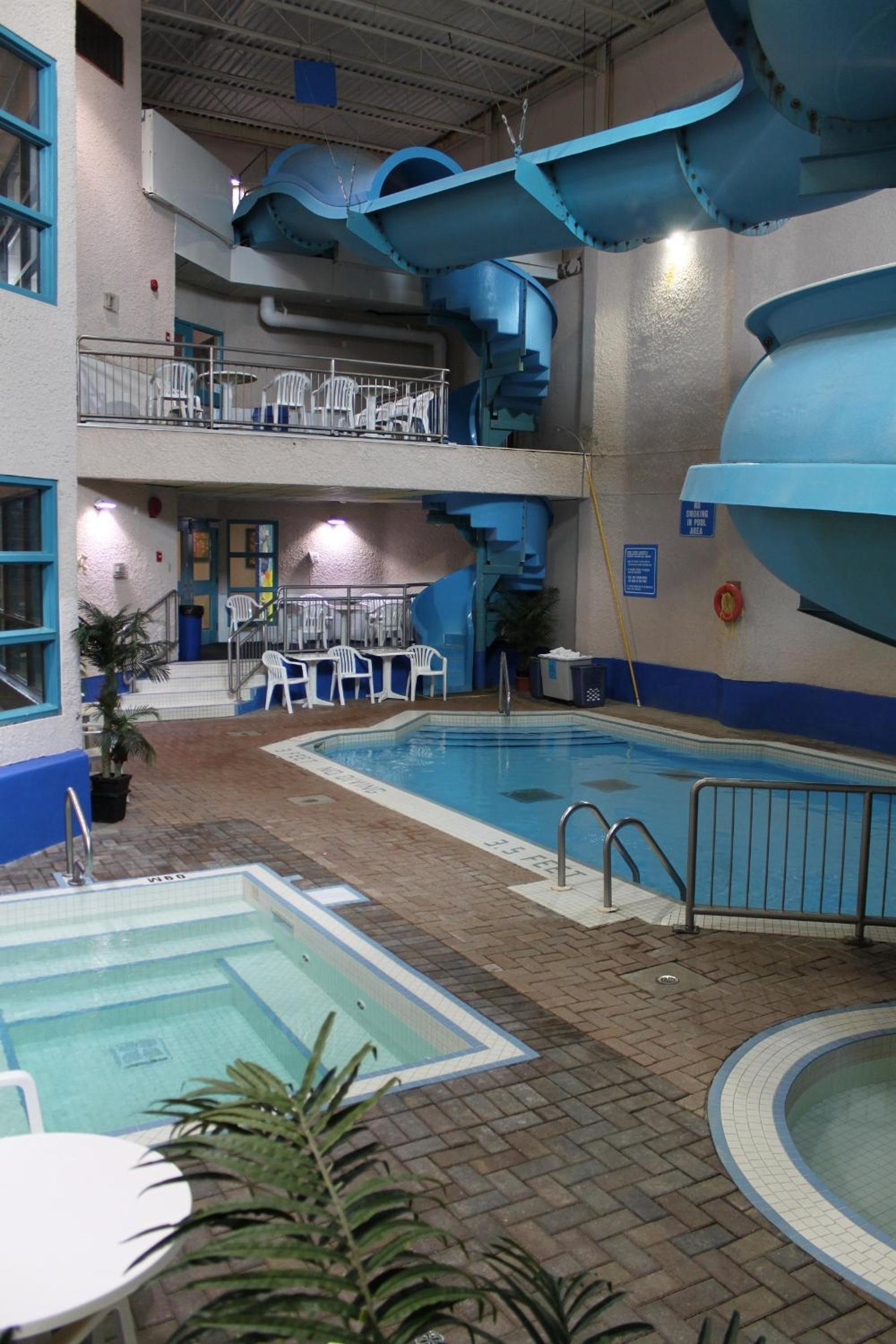 Brandon Vacations - Travelodge by Wyndham Brandon - Property Image 8