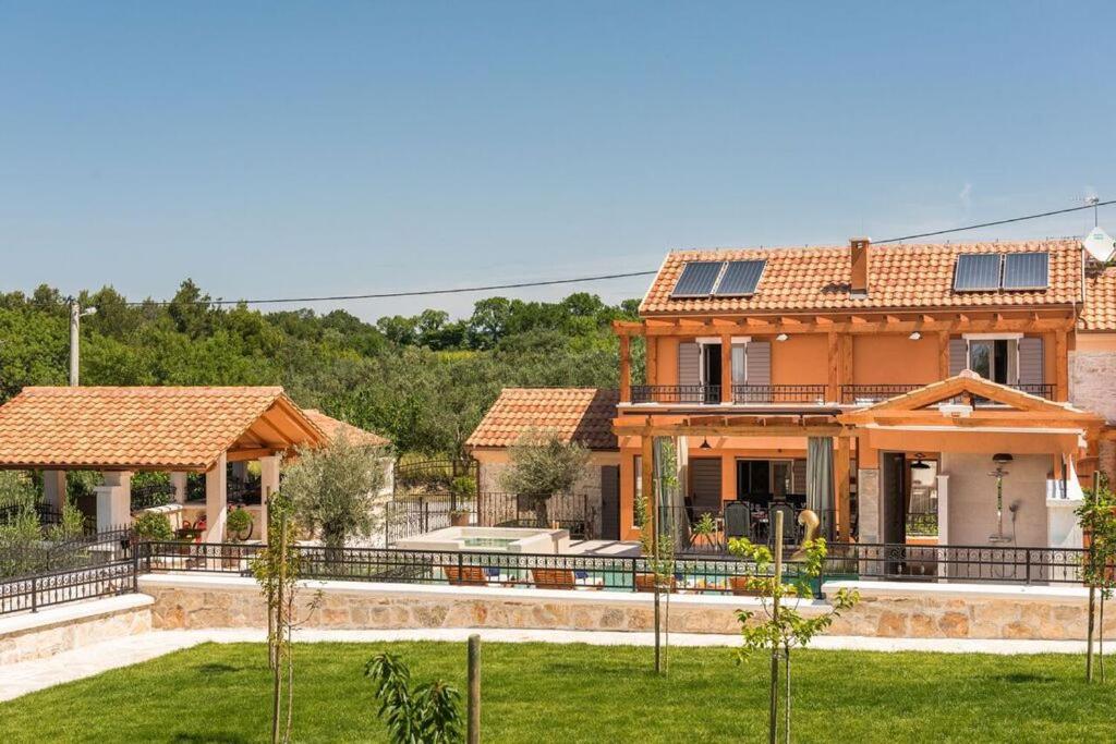 Villa Hirundo Rustica