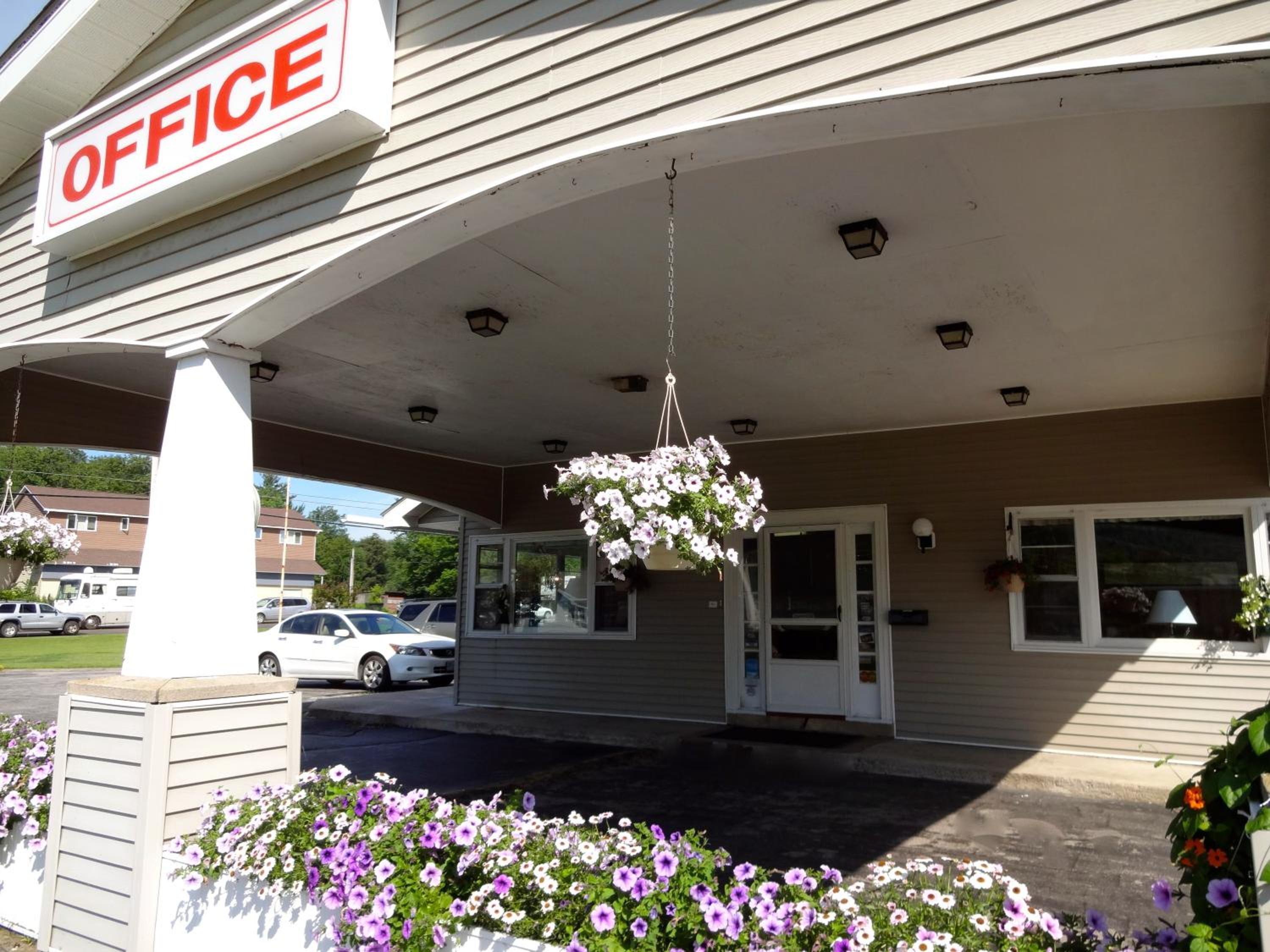 Gorham Motor Inn