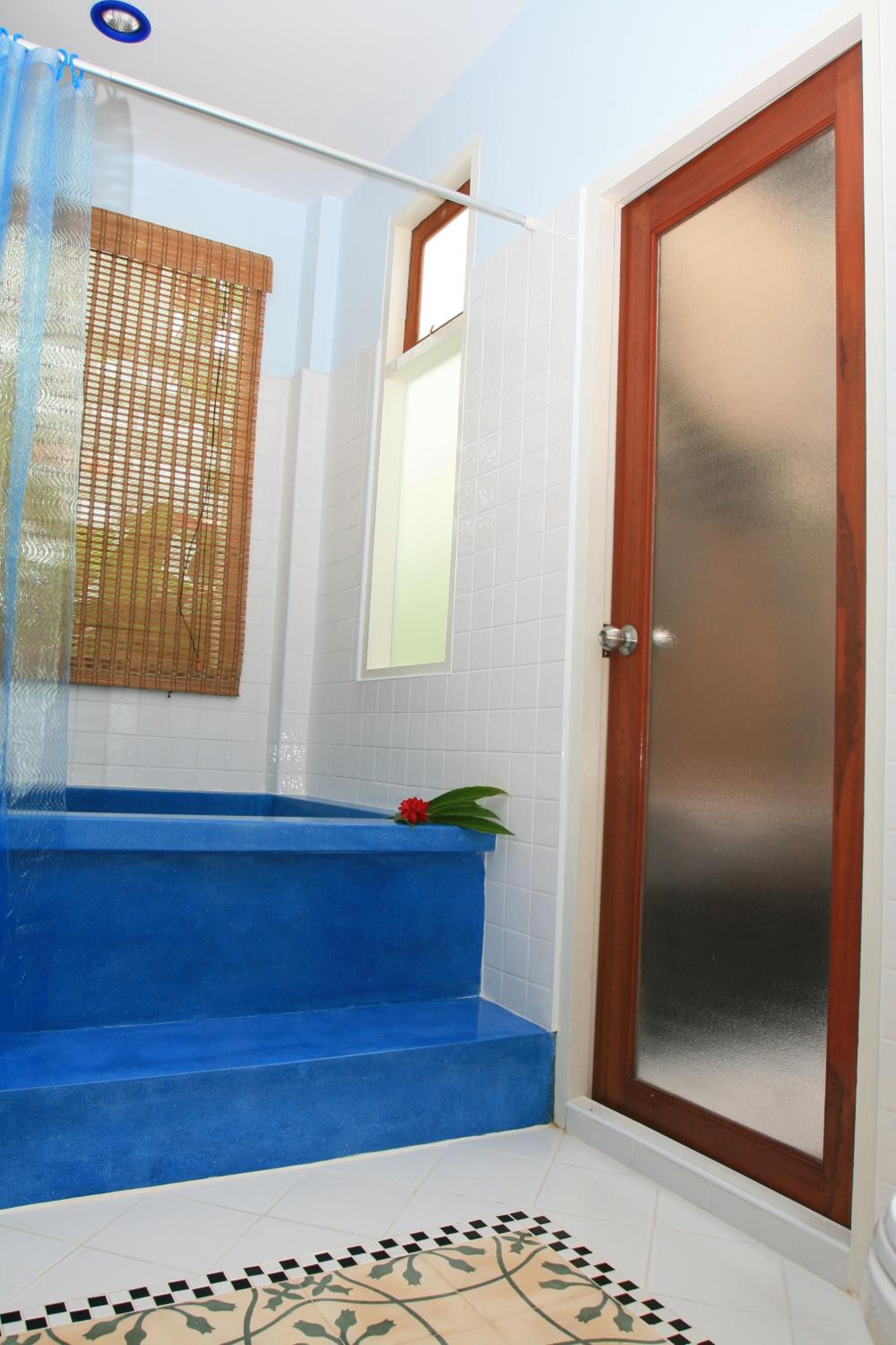 Baanmontra Beach Resort - Bankrut