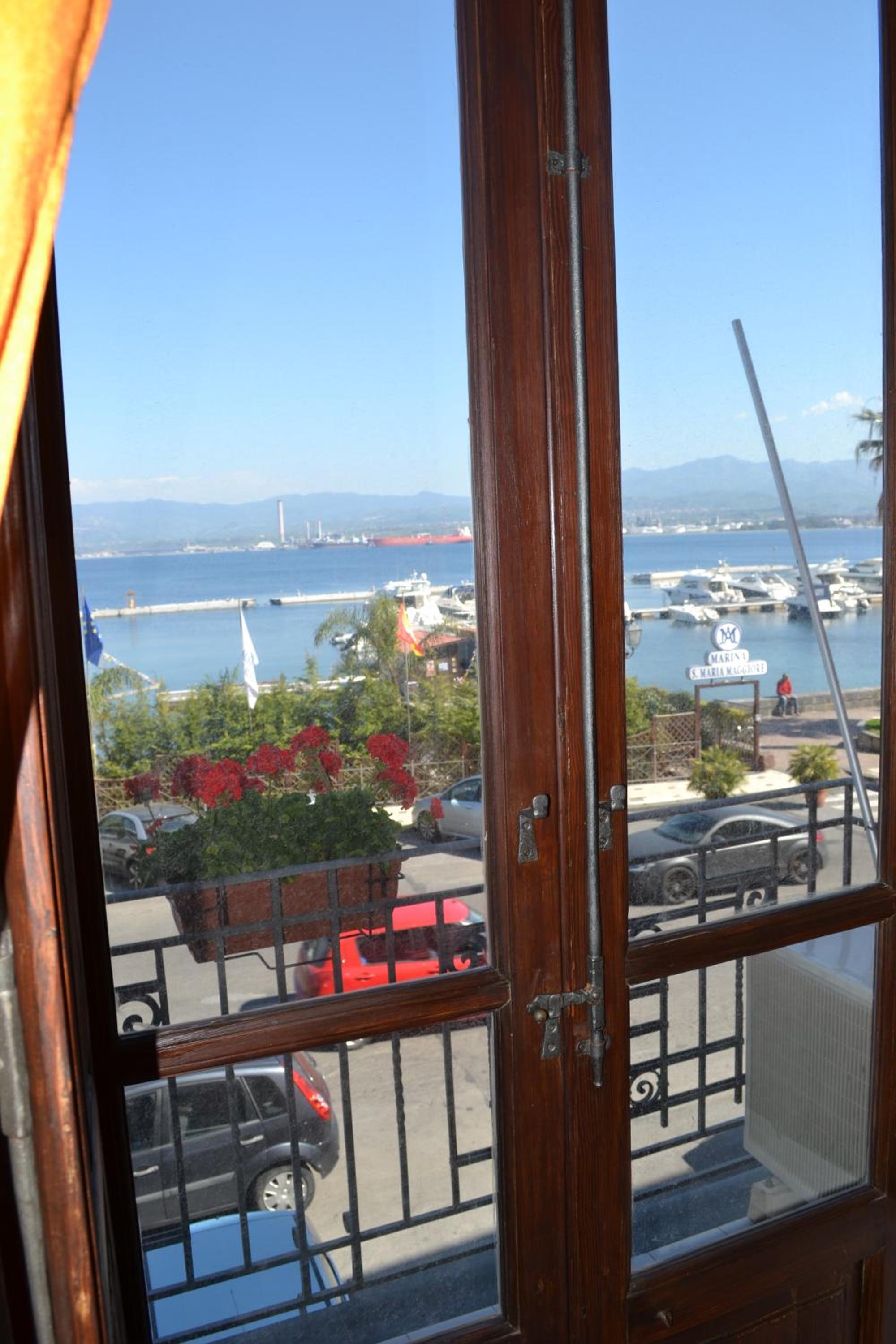 Bed & Breakfast Maredomus en Milazzo