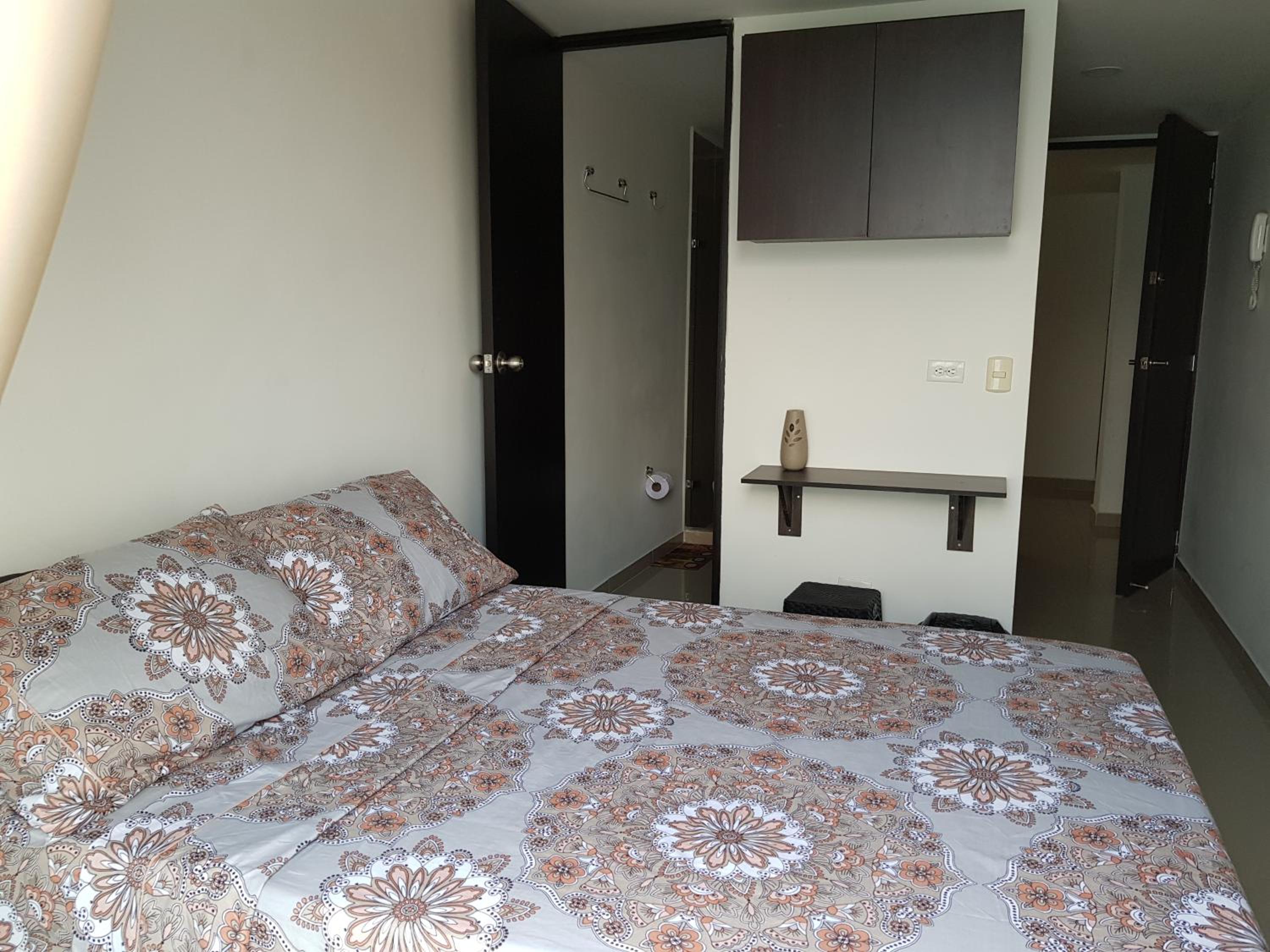 Apartasuites Medellin Los Molinos