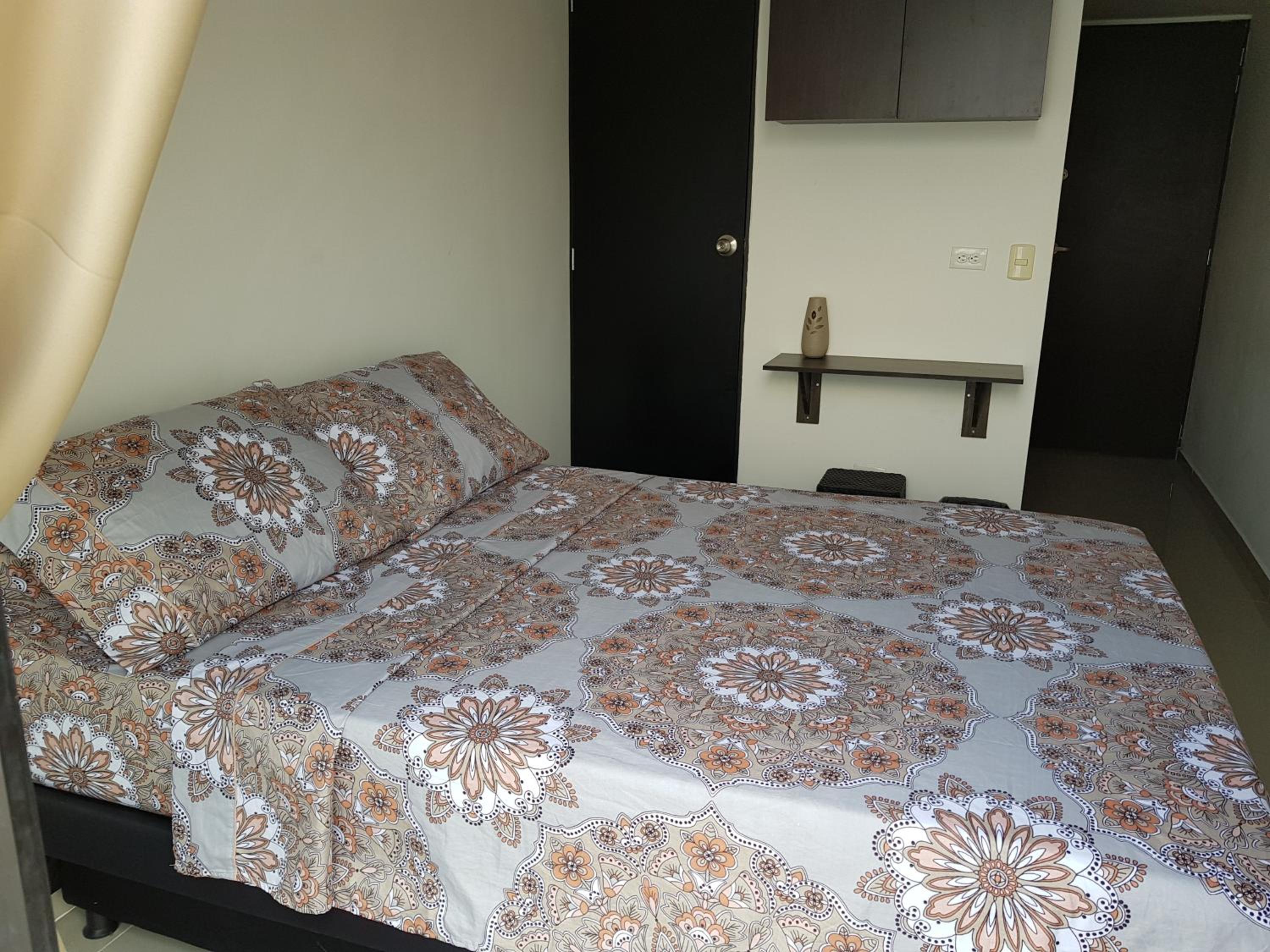 Apartasuites Medellin Los Molinos