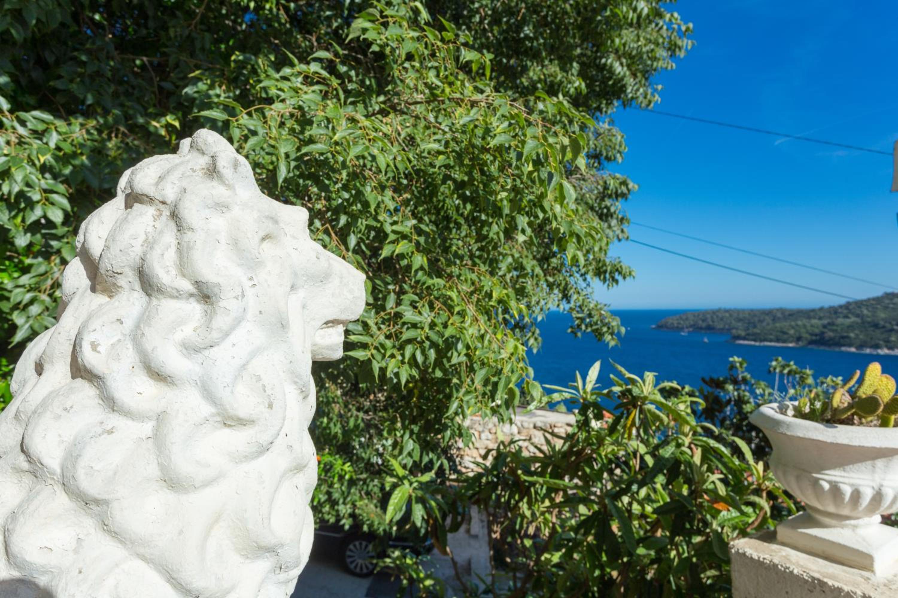 The Lionheart Close to Old Town