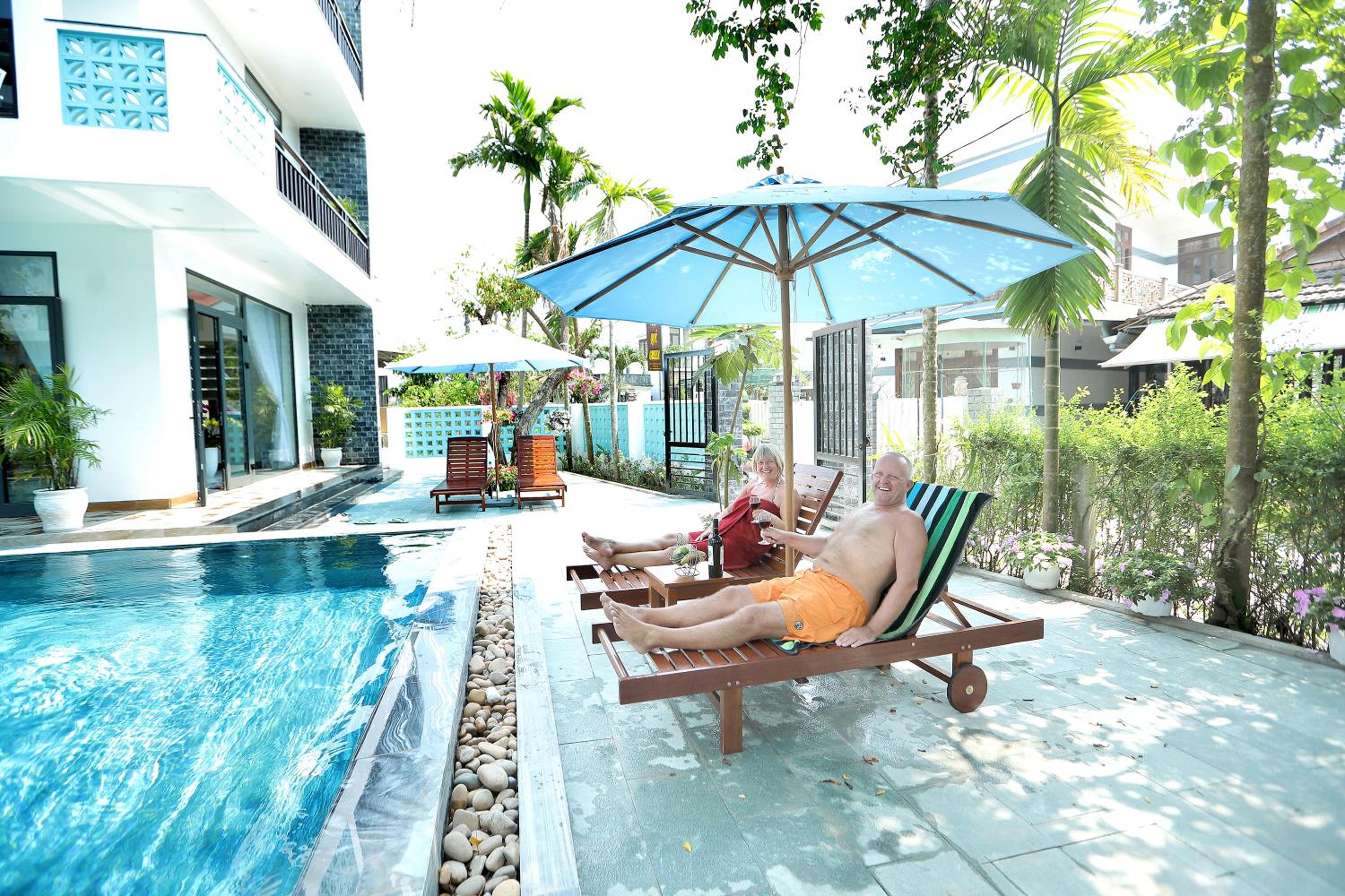 Tropical Garden & Pool Villa