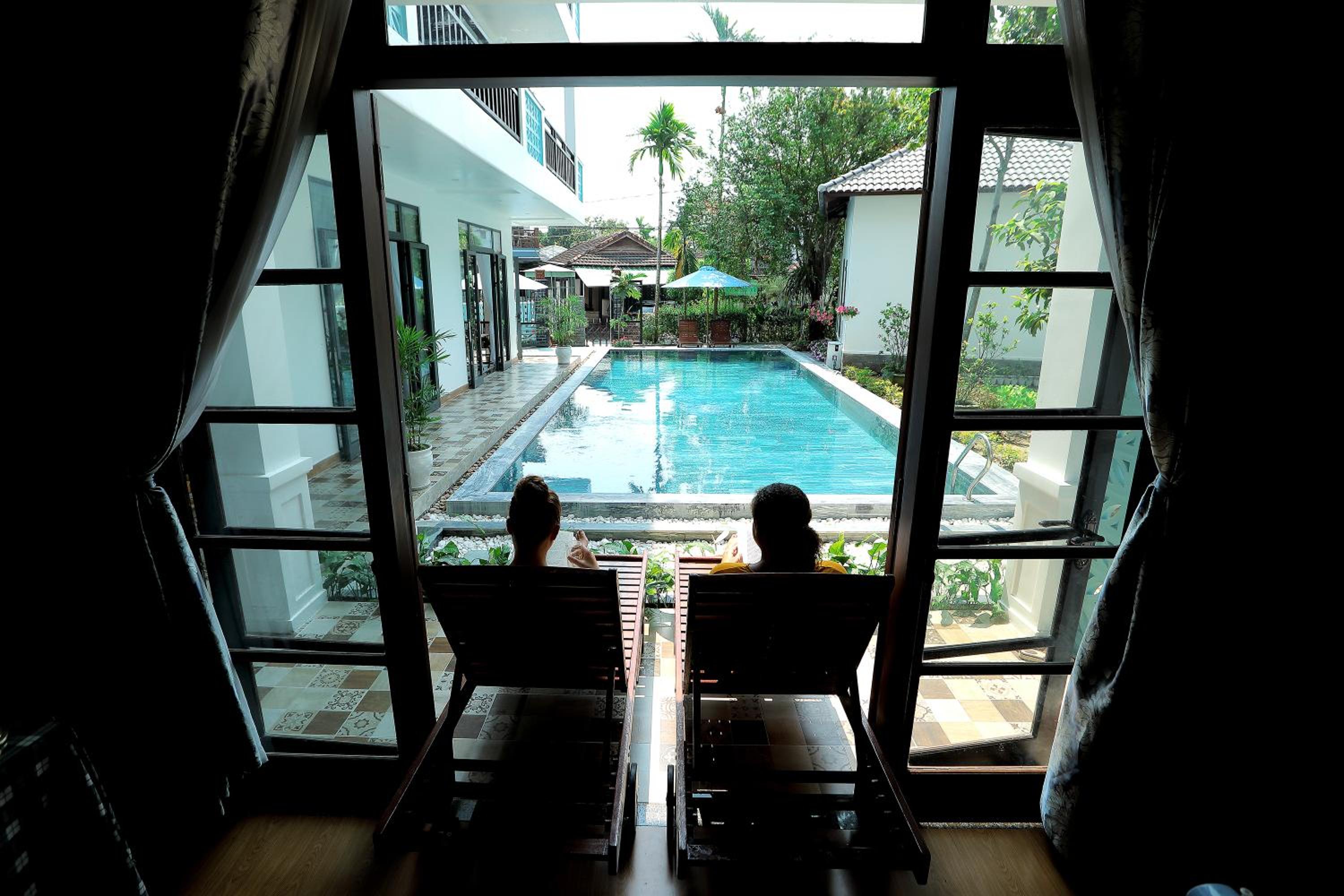 Tropical Garden & Pool Villa
