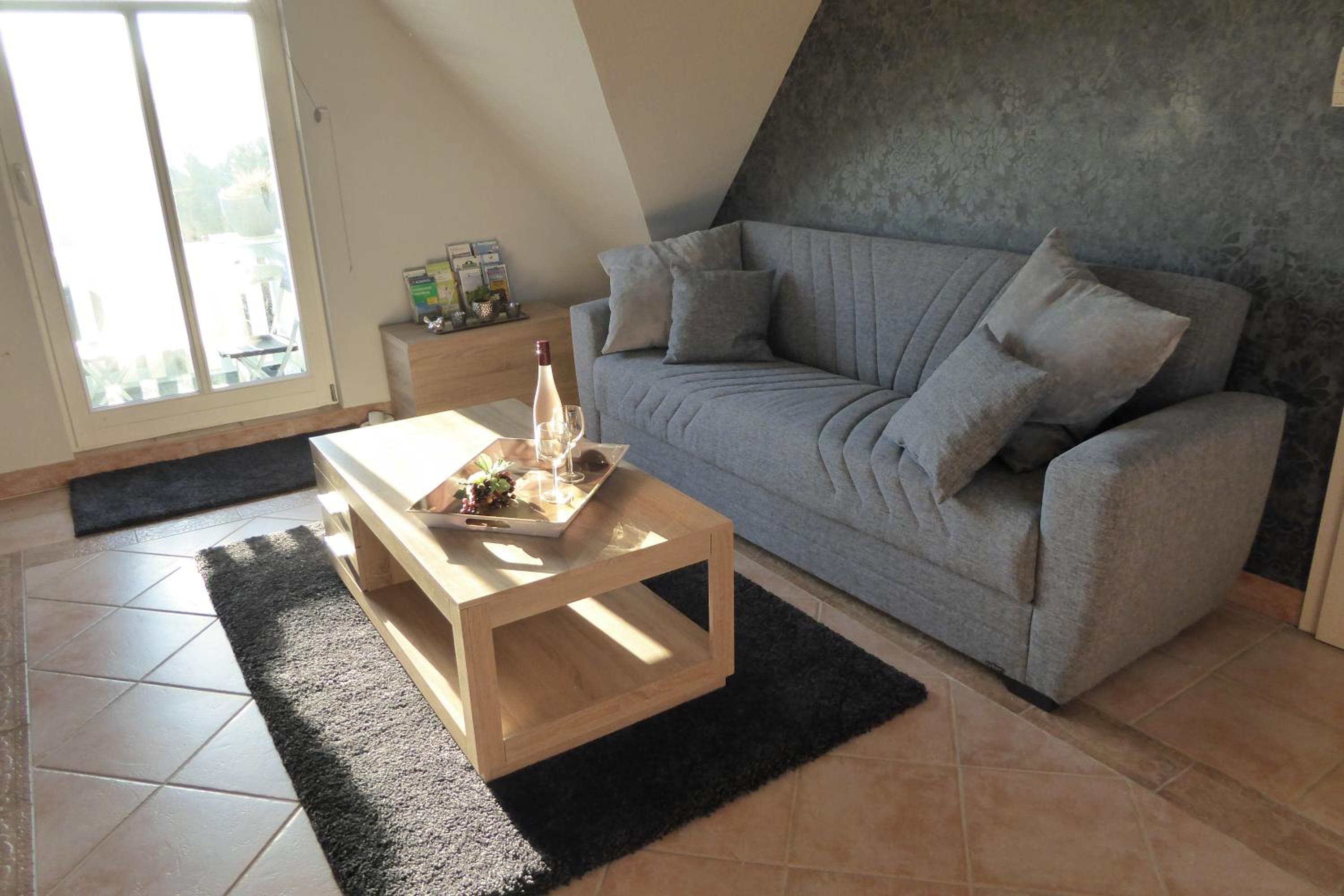 Casa Carina Ferienhaus, Oberwohnung mit kleinem Sonnenbalkon und Terrasse view 2