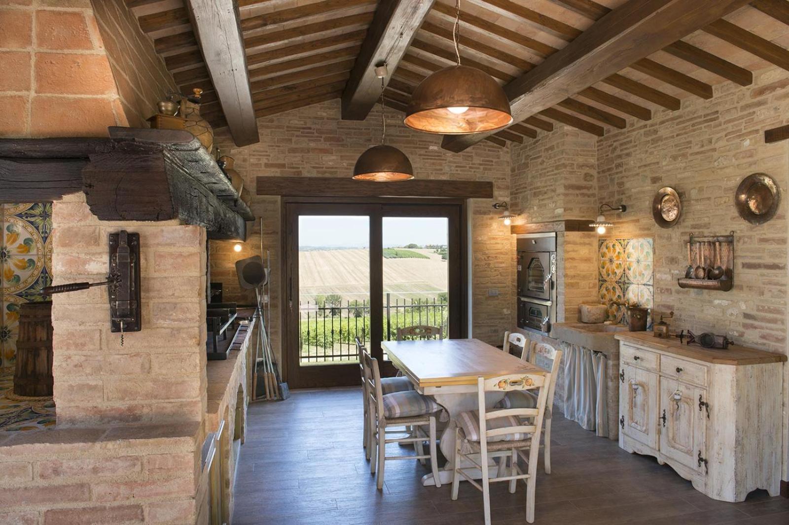 Tenuta dei Mori-Wine Relais Events view 3
