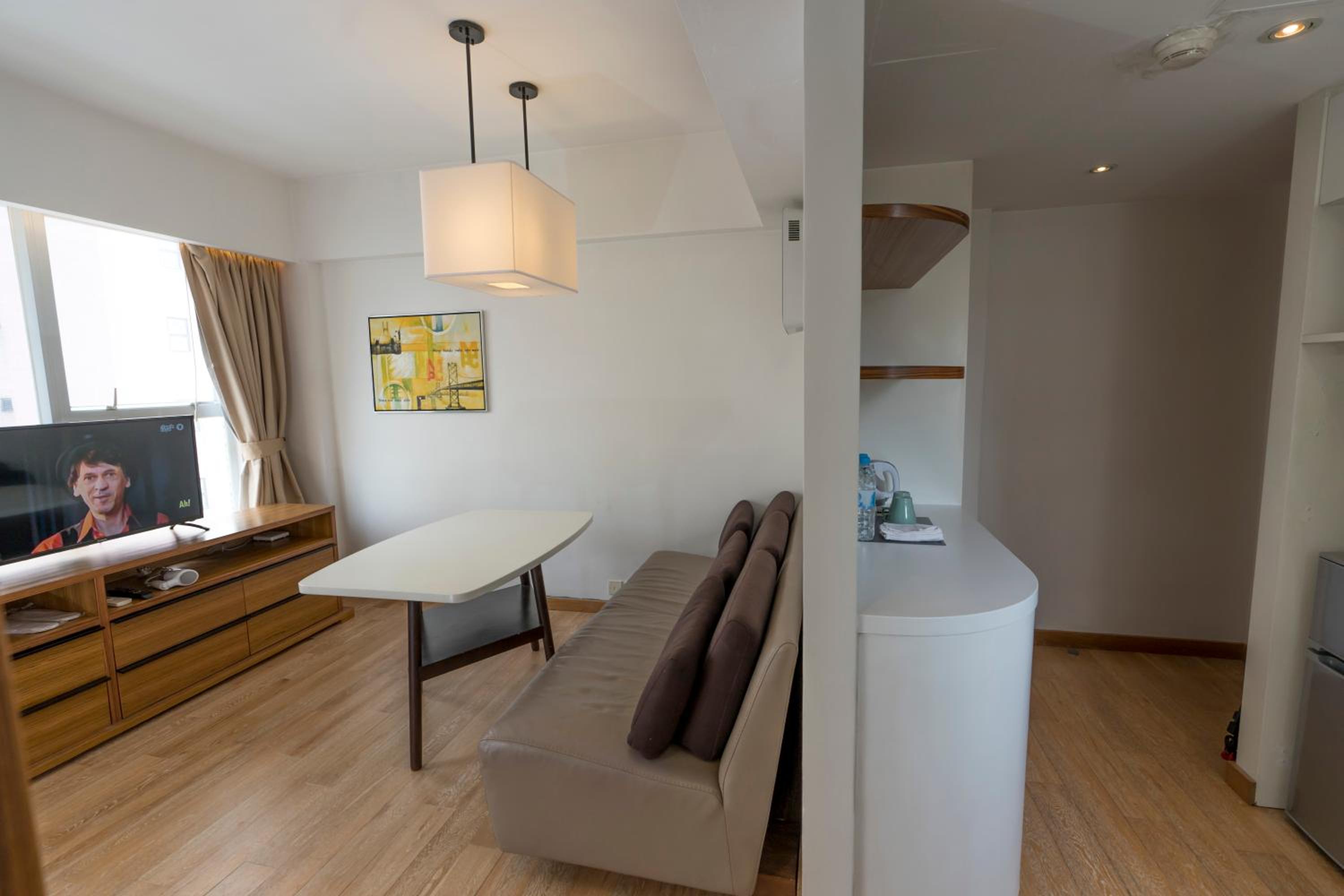 Homy Residence