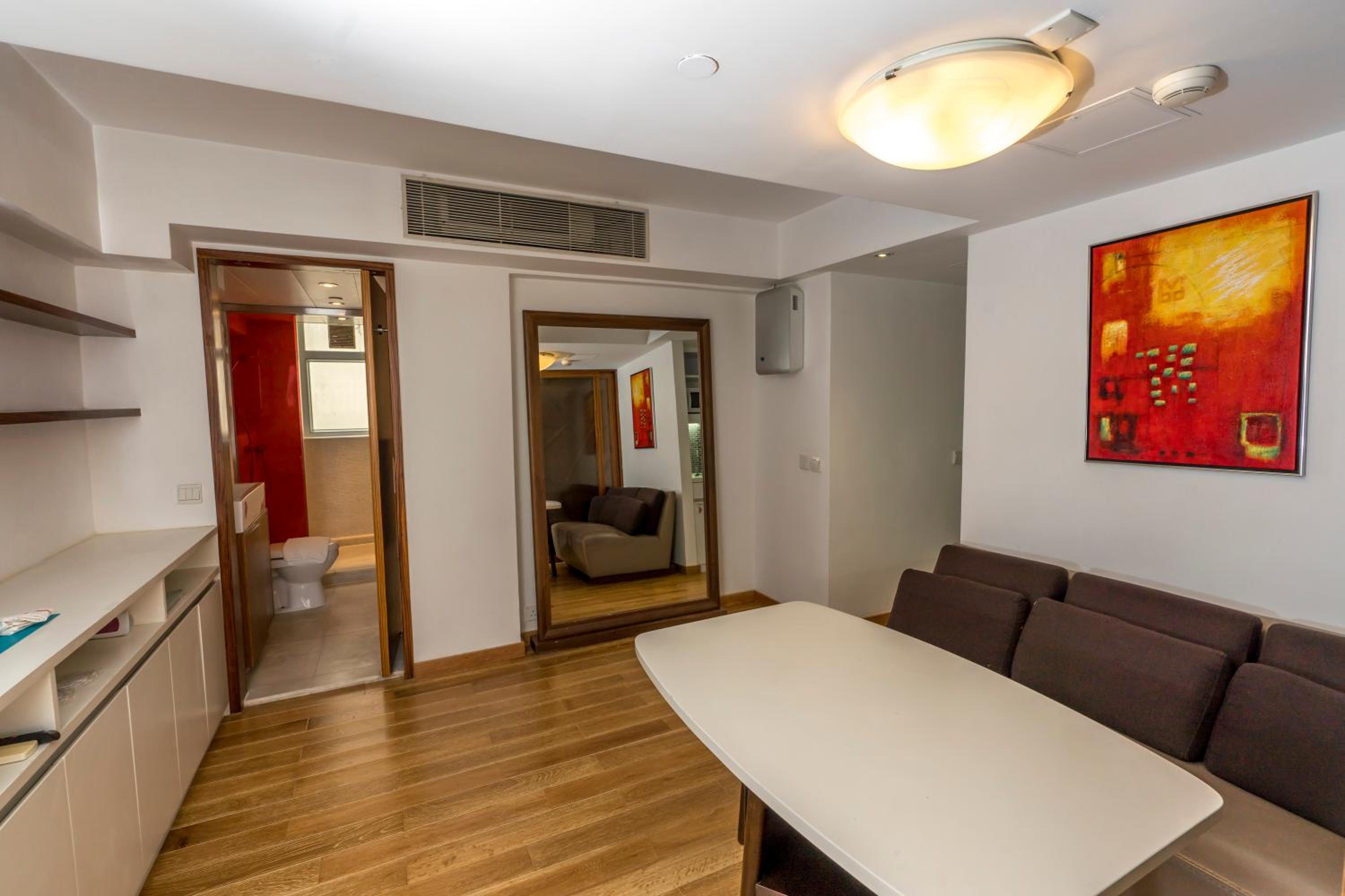 Homy Residence