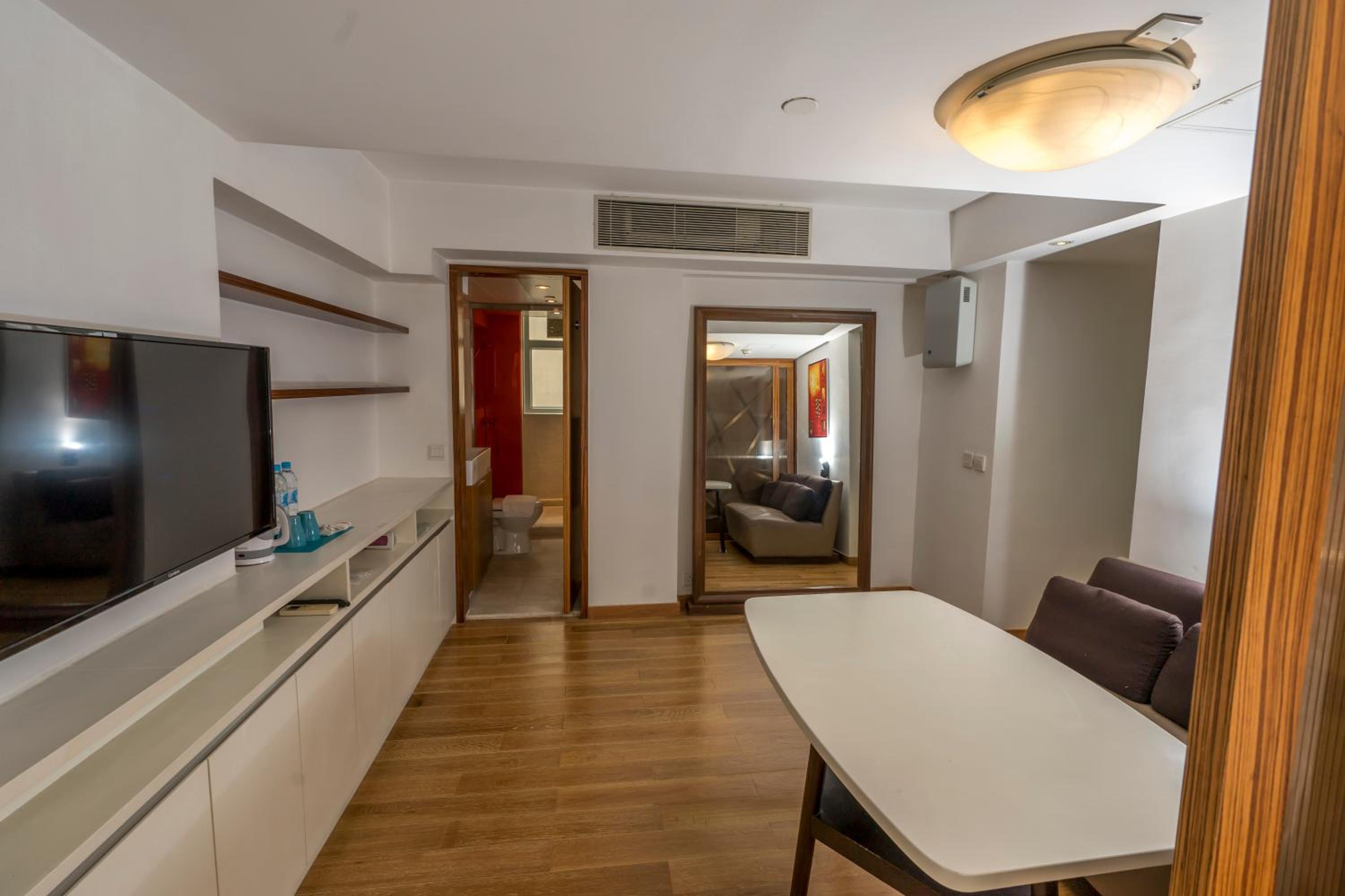 Homy Residence