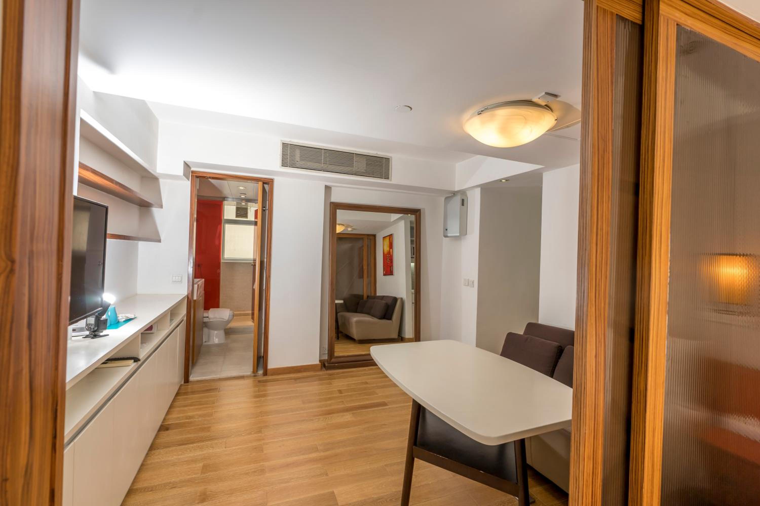 Homy Residence