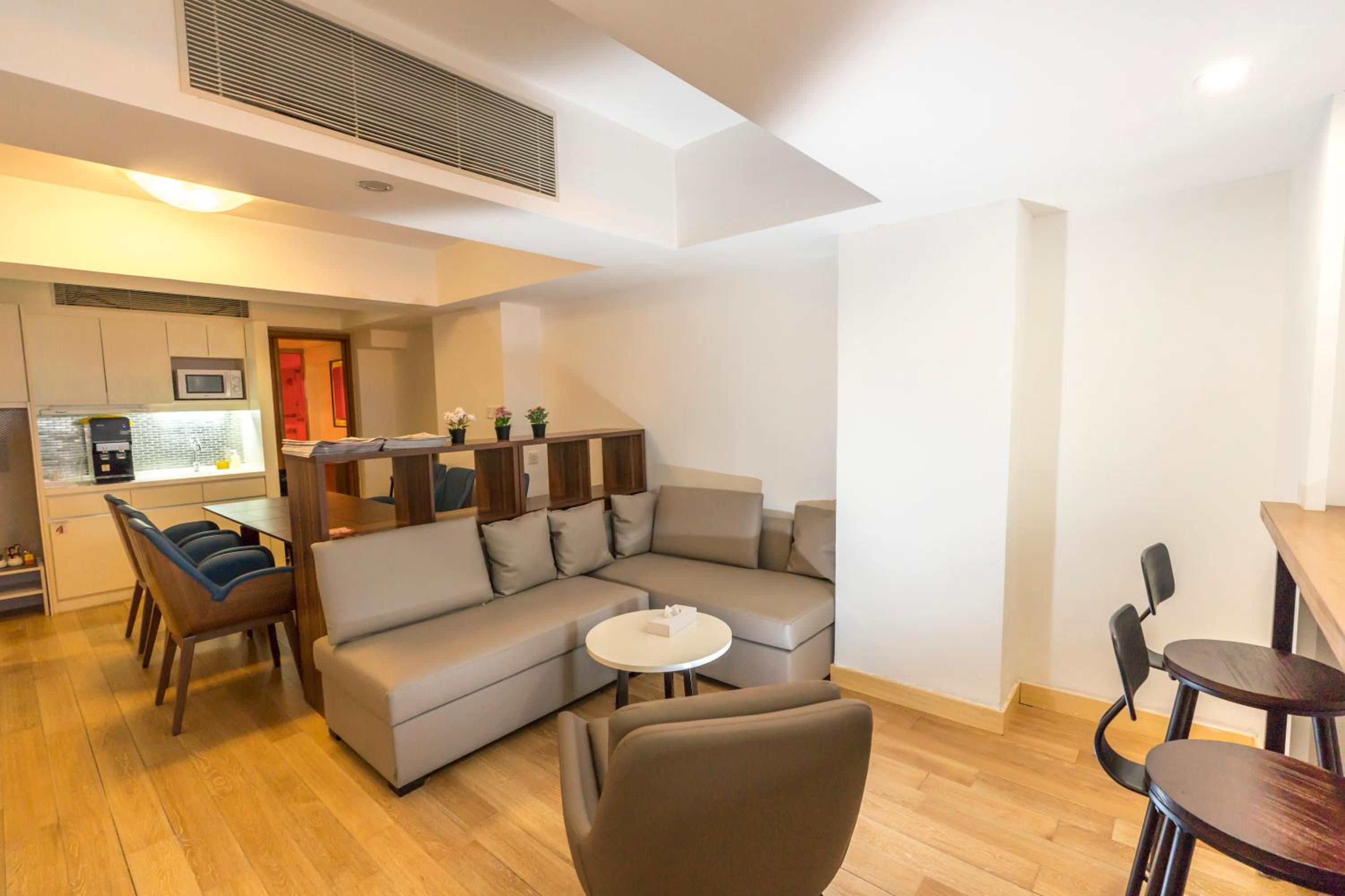 Homy Residence